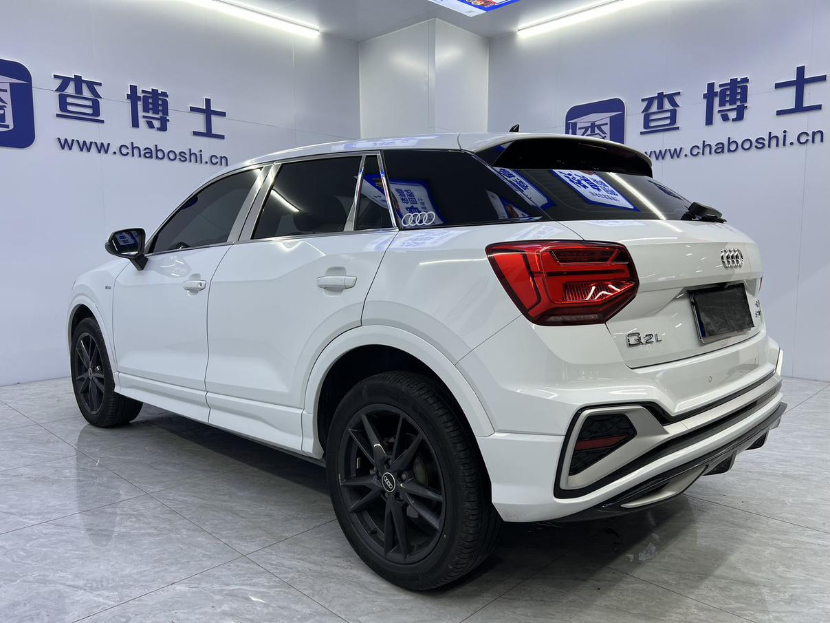 Audi Q2L 2022, фото 15