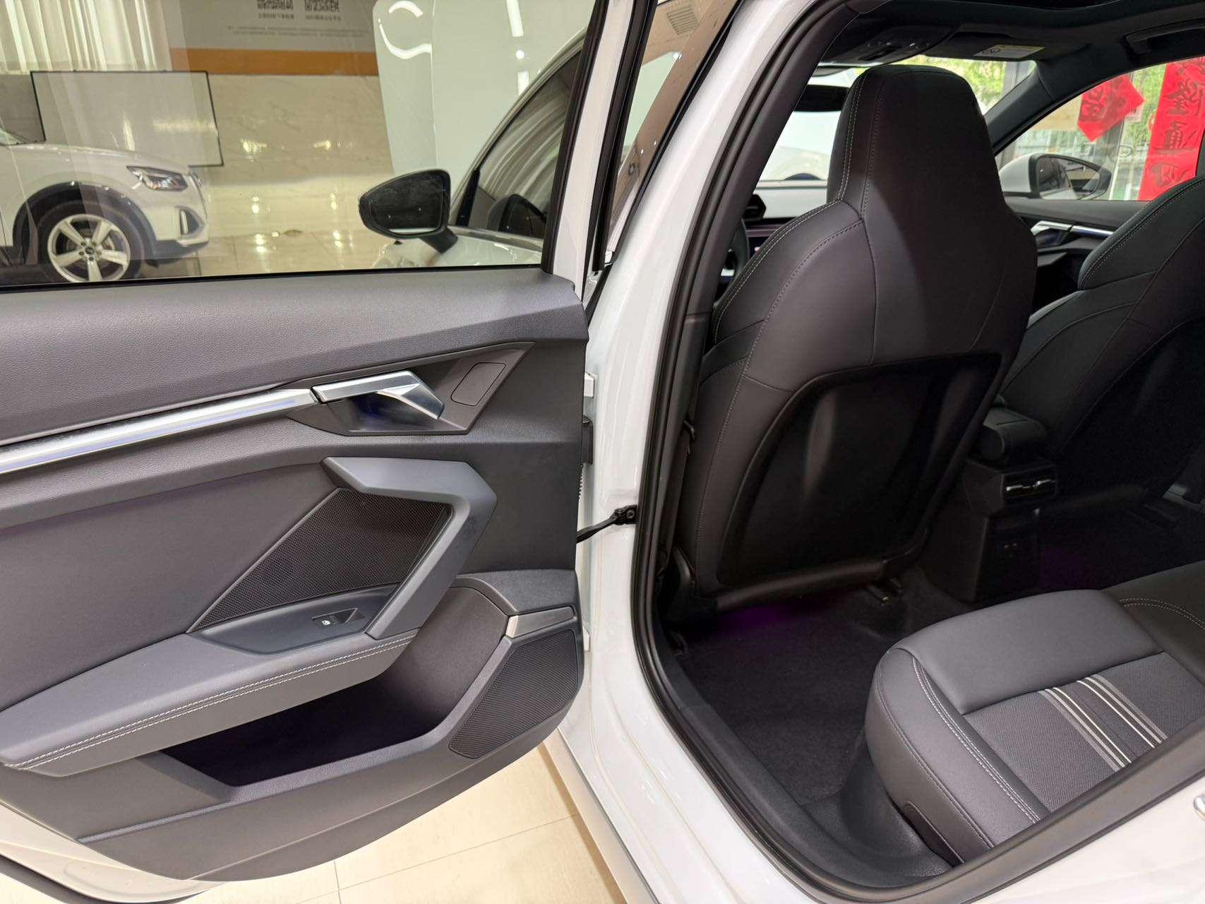 Audi A3 2023, фото 17