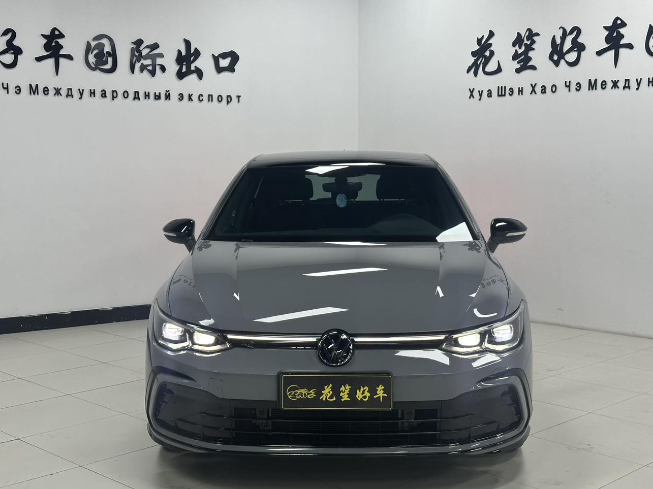 Volkswagen Golf 2023, фото 2