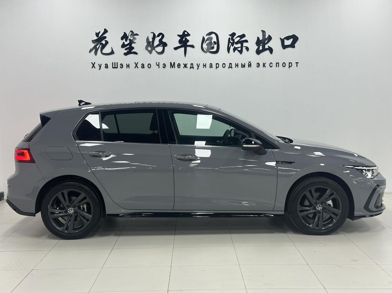 Volkswagen Golf 2023, фото 4