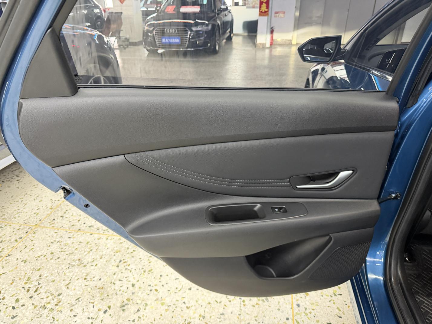 Hyundai Elantra 2023, фото 14