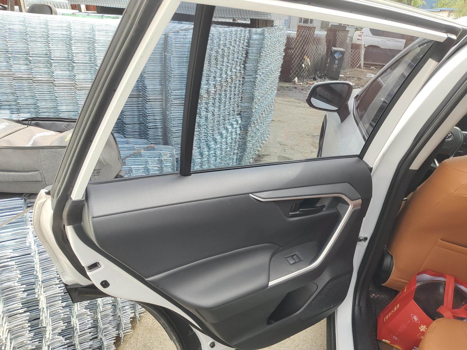Toyota RAV4 2023, фото 17