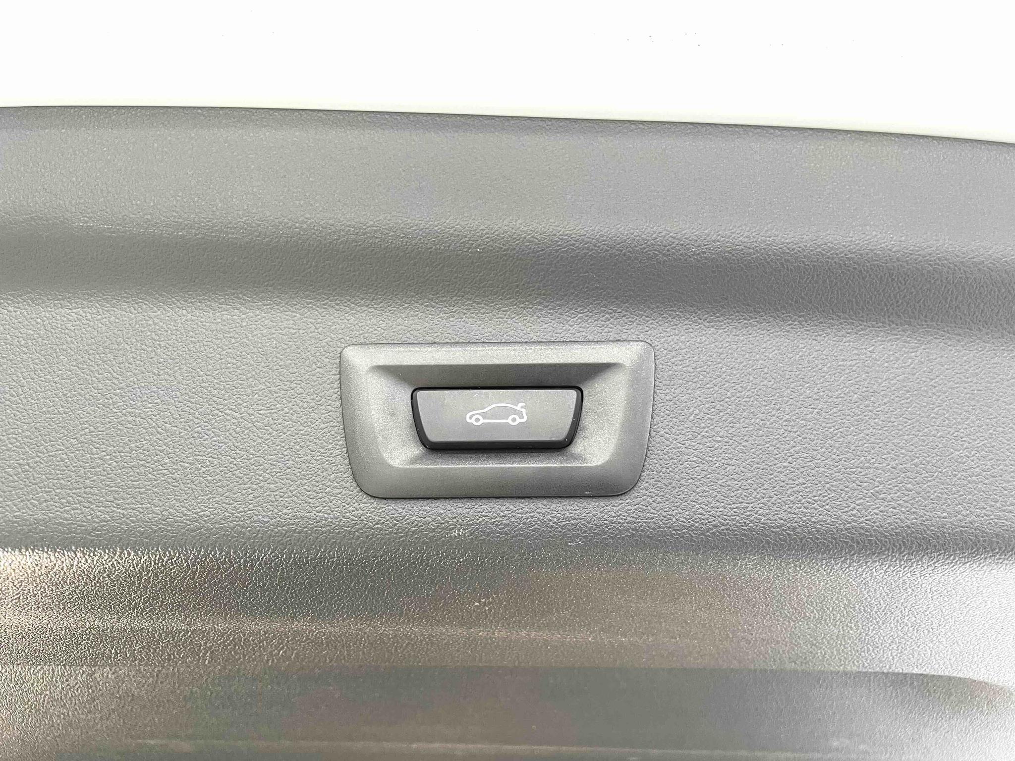 BMW X1 2023, фото 17