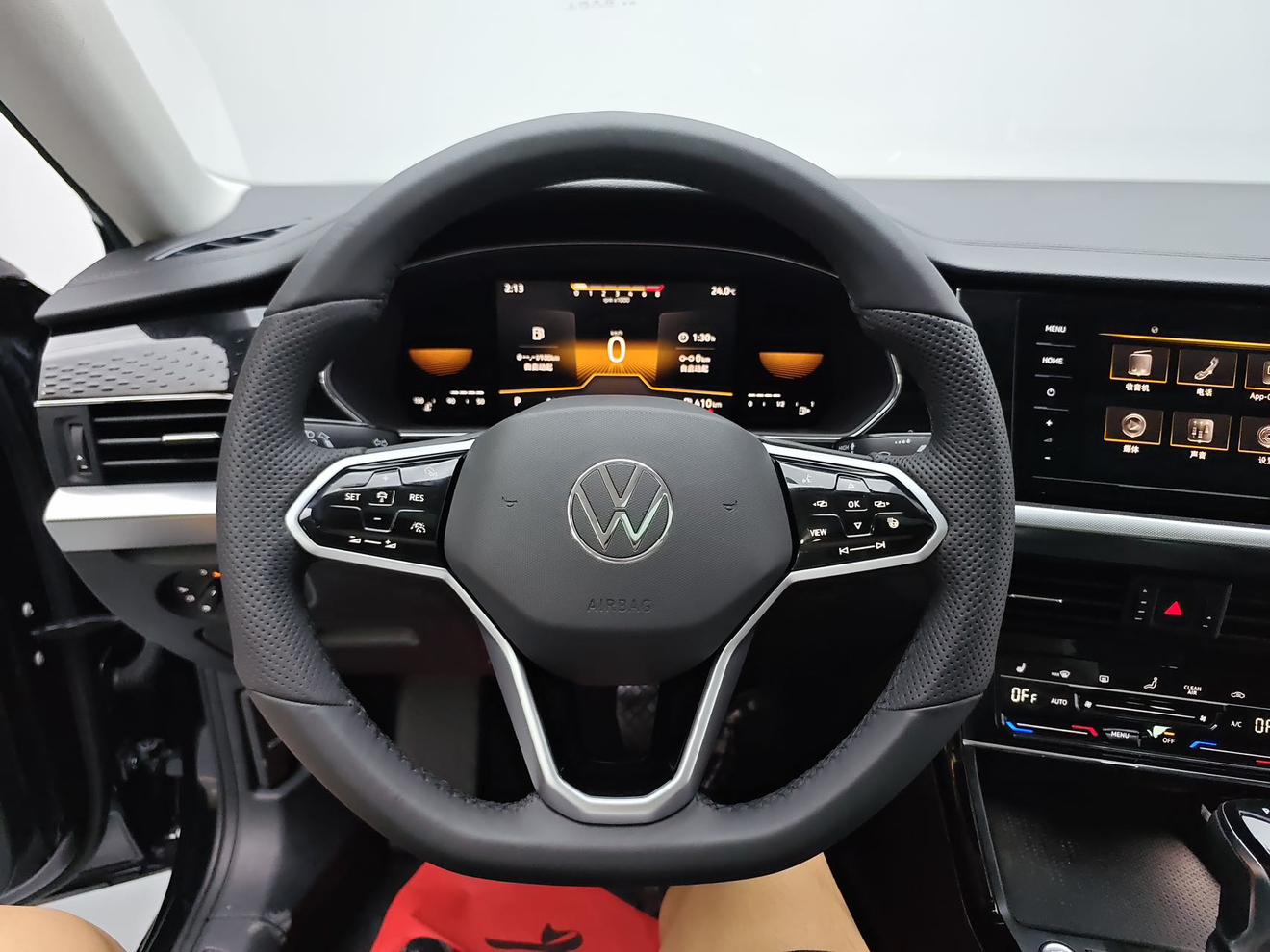 Volkswagen Passat 2022, фото 14
