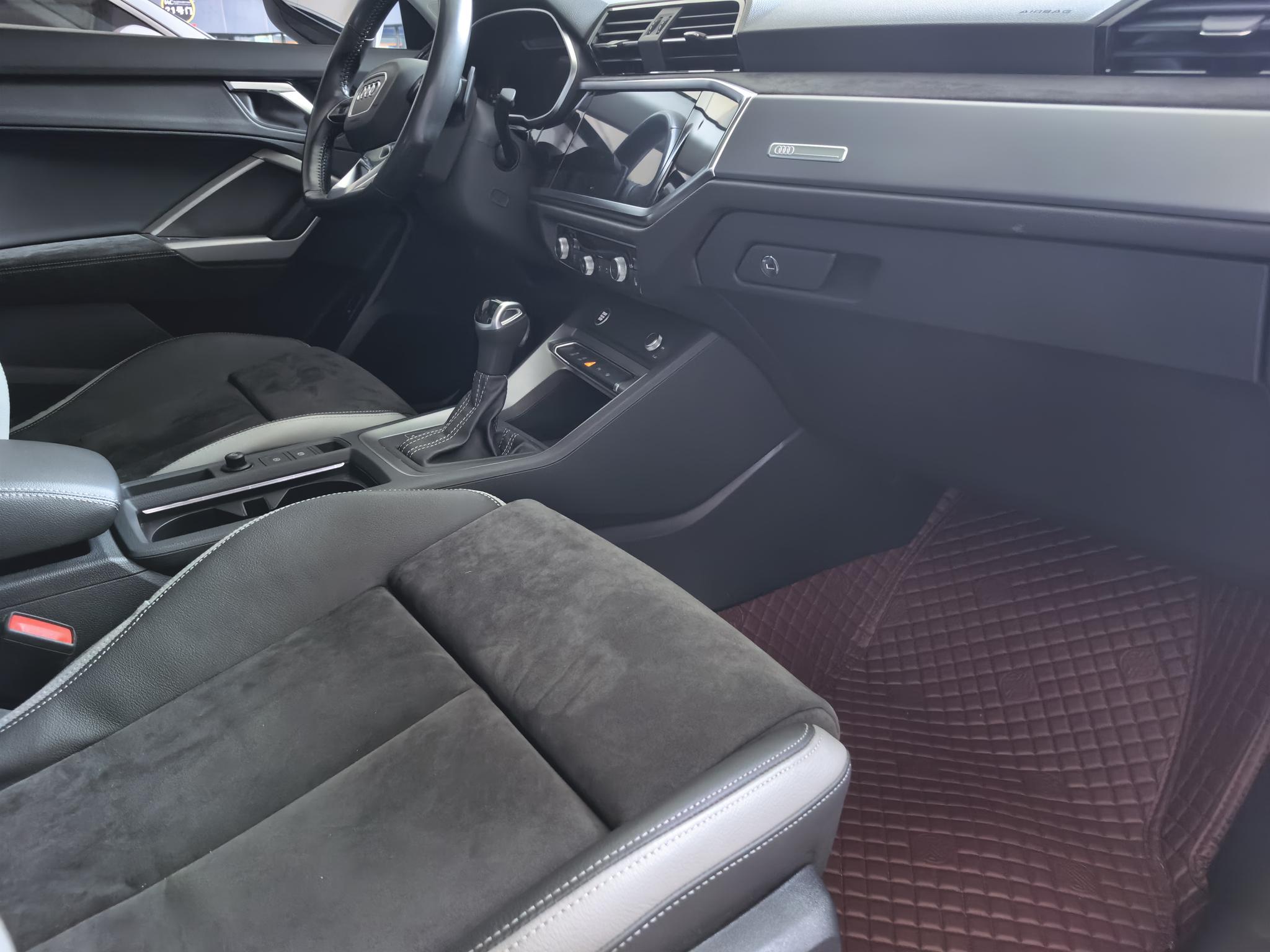Audi Q3 2022, фото 14