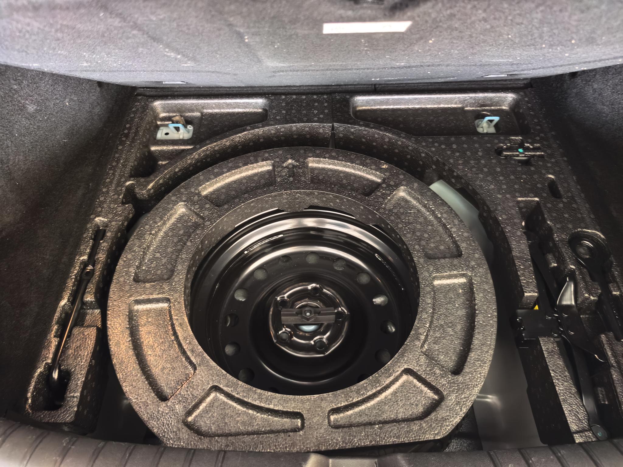 Geely Emgrand S 2022, фото 16