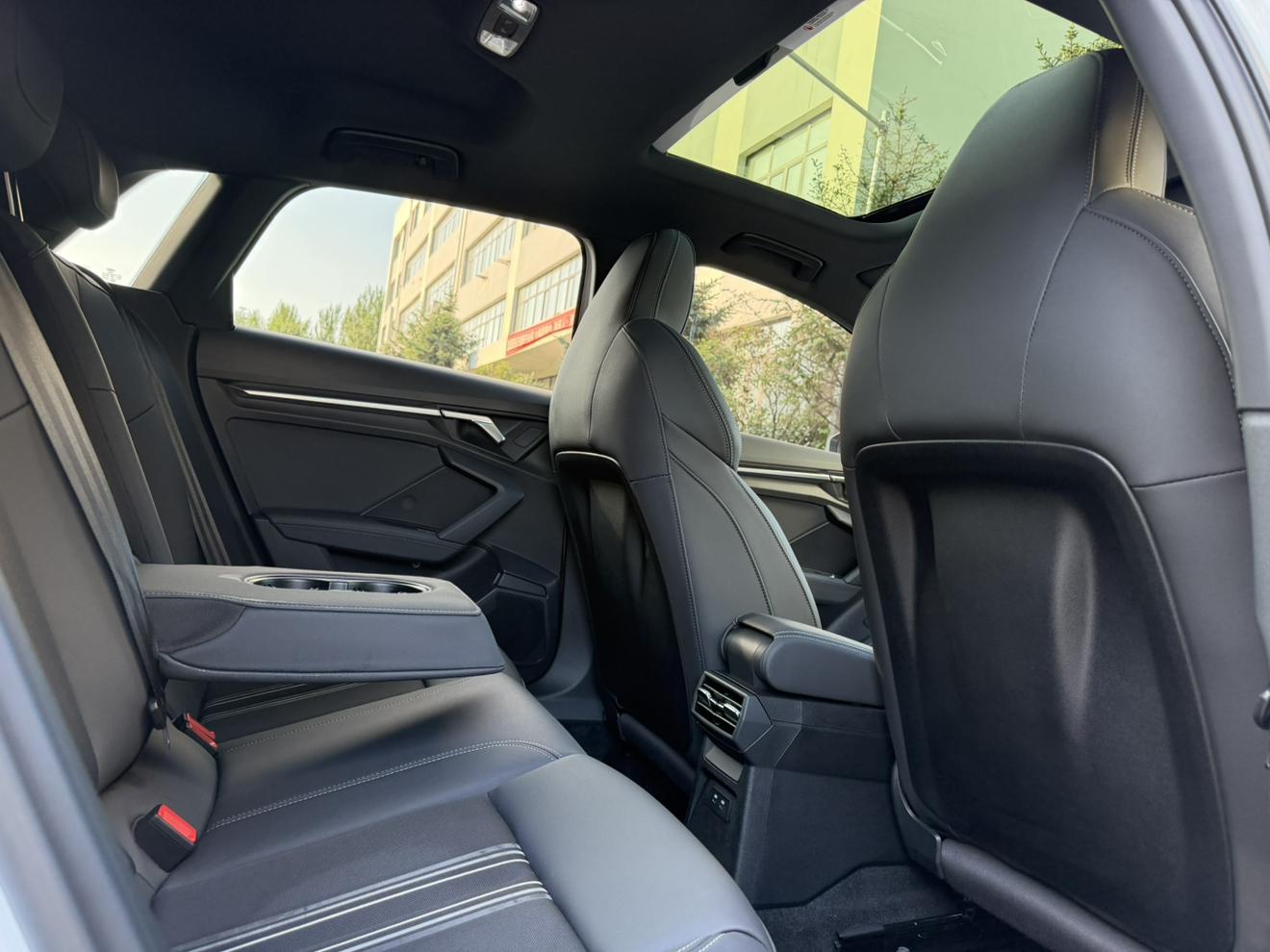 Audi A3 2023, фото 14