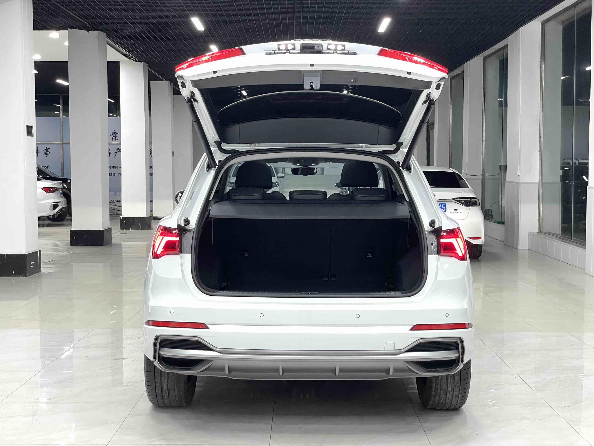 Audi Q3 2022, фото 15