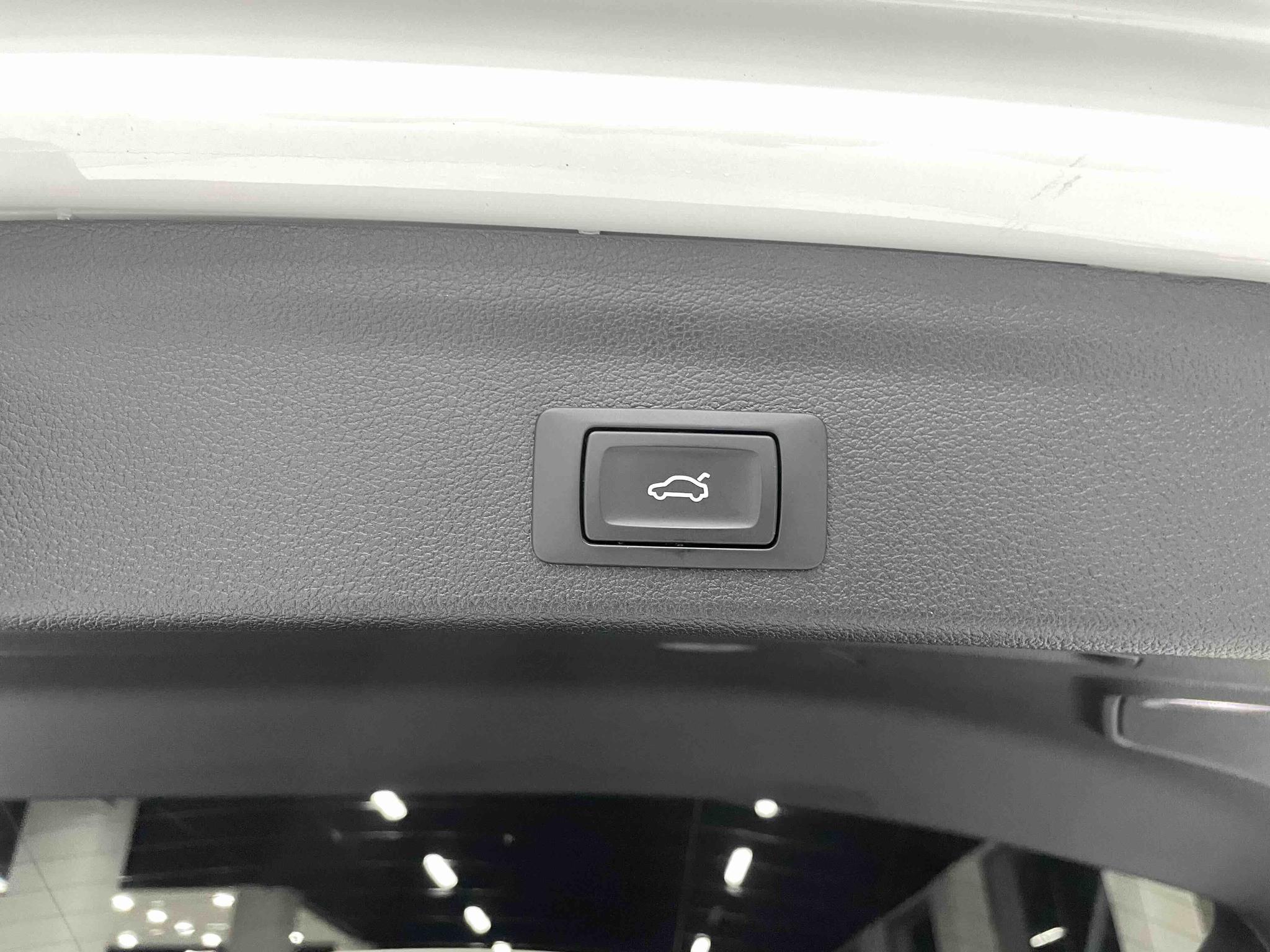 Audi Q3 2022, фото 16