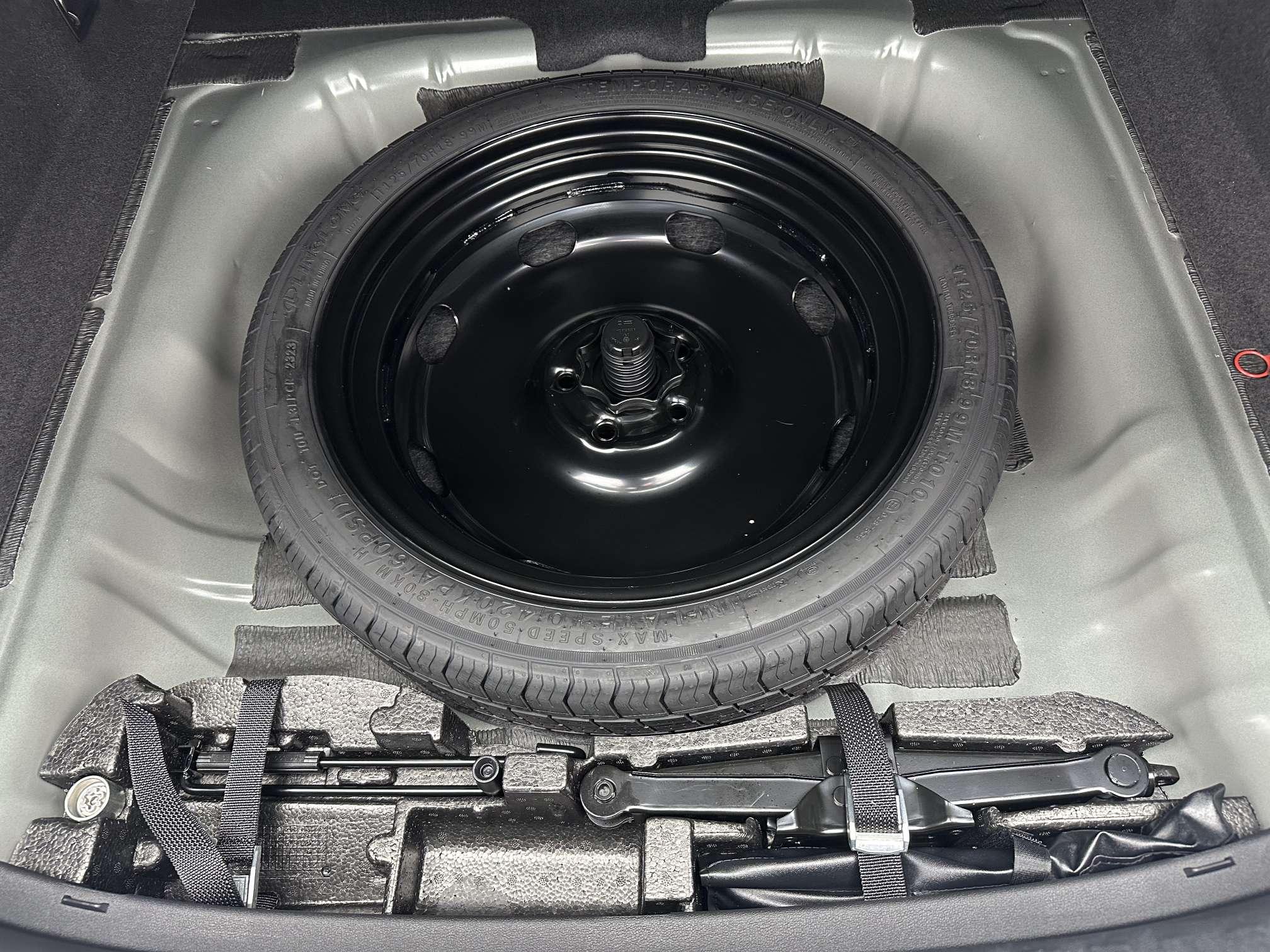 Audi A3 2023, фото 17