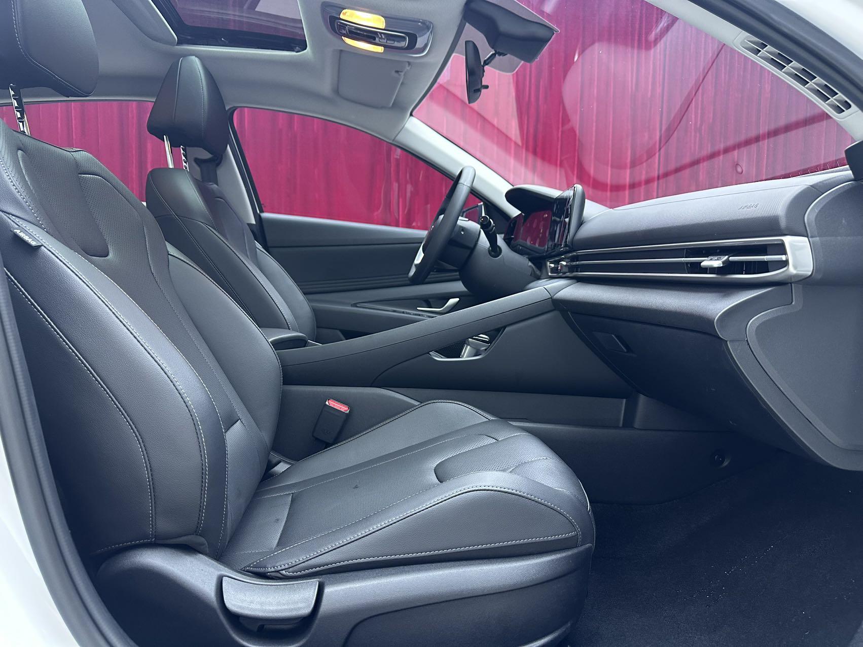 Hyundai Elantra 2022, фото 8