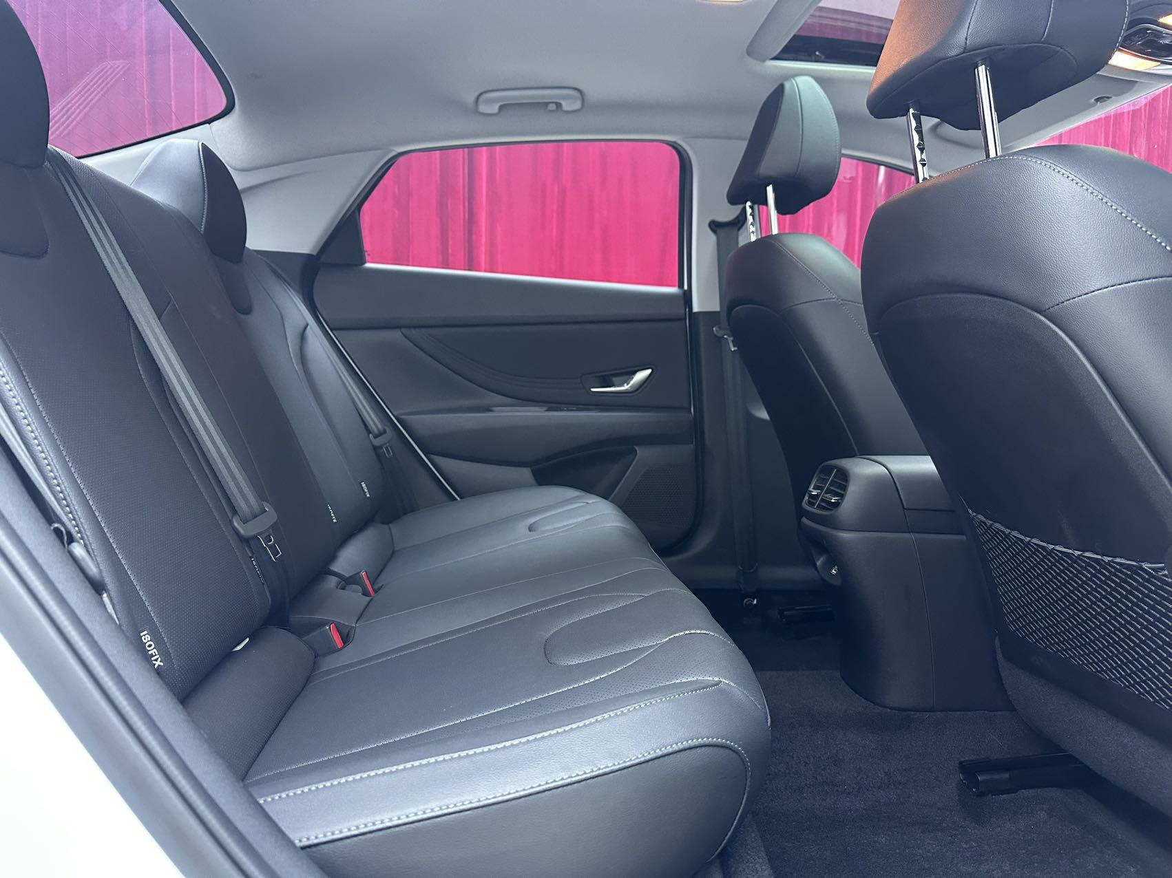 Hyundai Elantra 2022, фото 10
