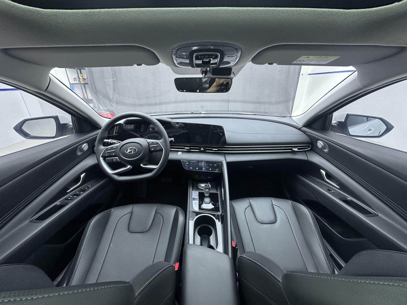 Hyundai Elantra 2022, фото 11