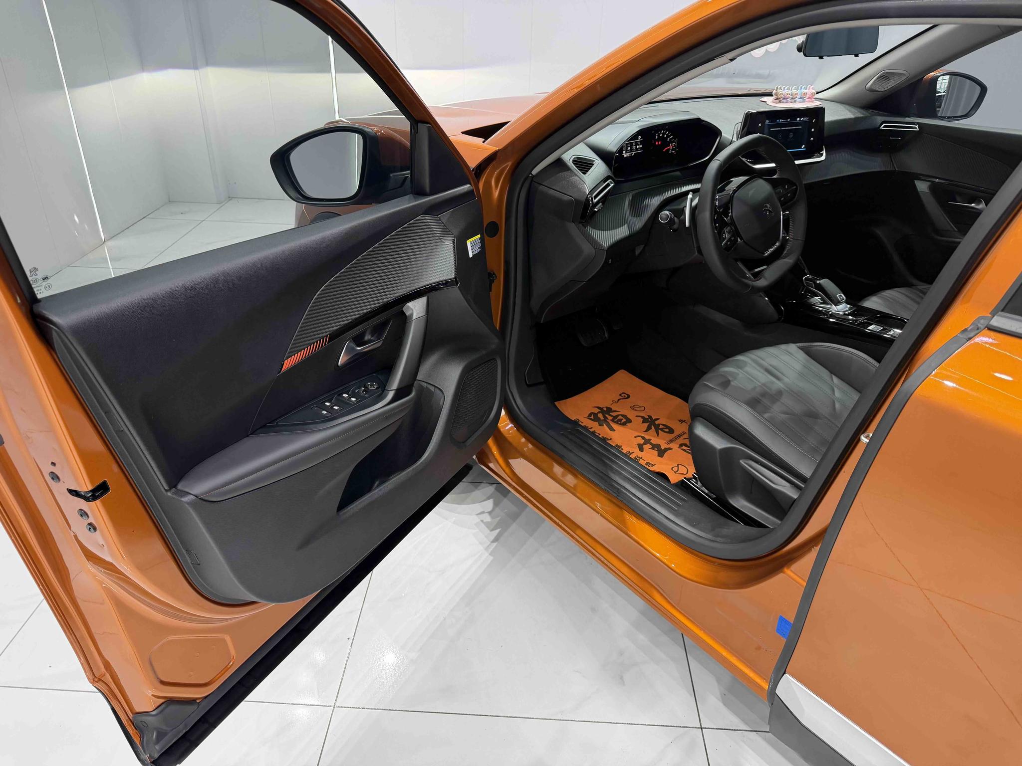 Peugeot 2008 2022, фото 9