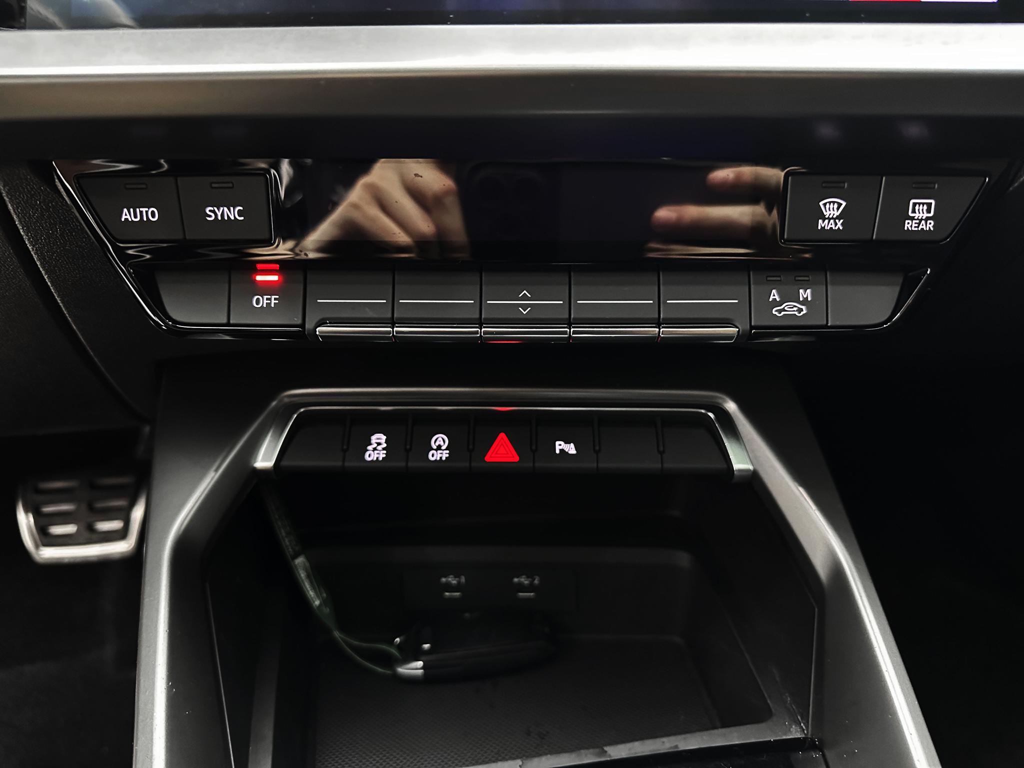 Audi A3 2021, фото 15