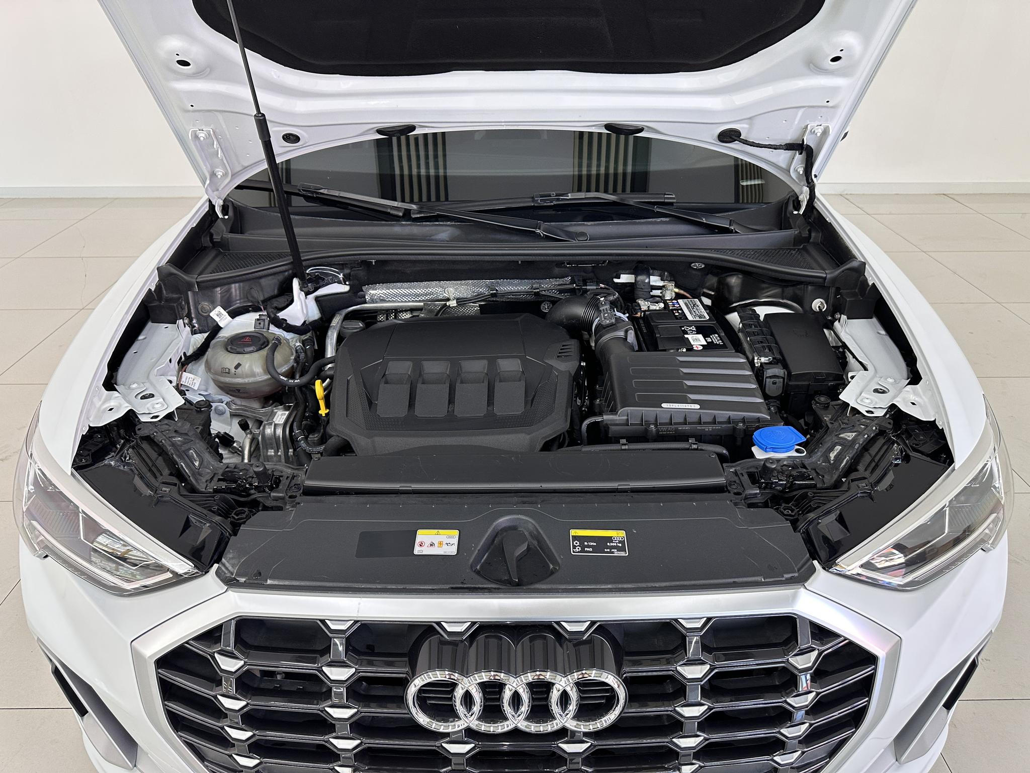 Audi Q3 2022, фото 17