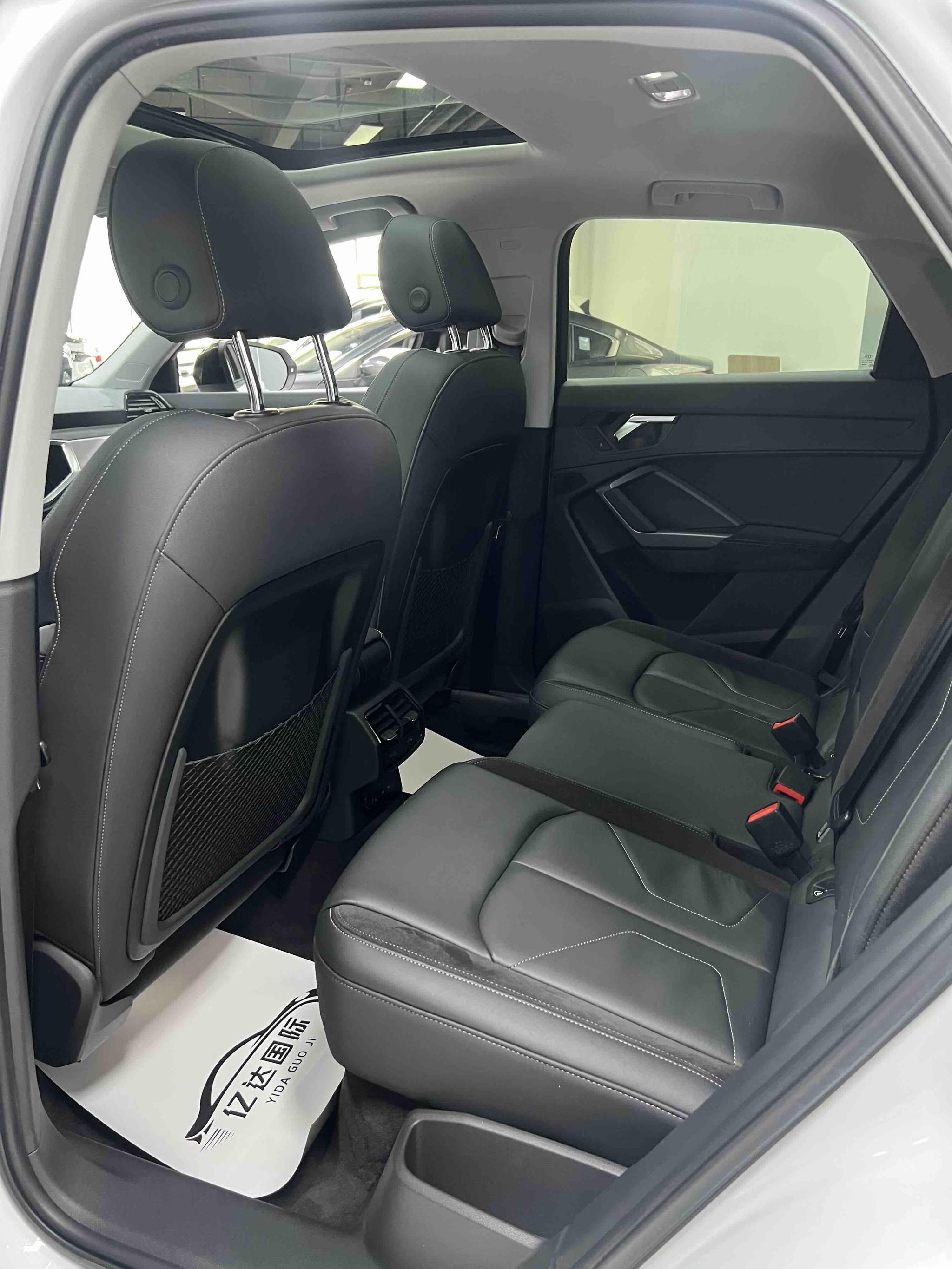 Audi Q3 Sportback 2023, фото 16