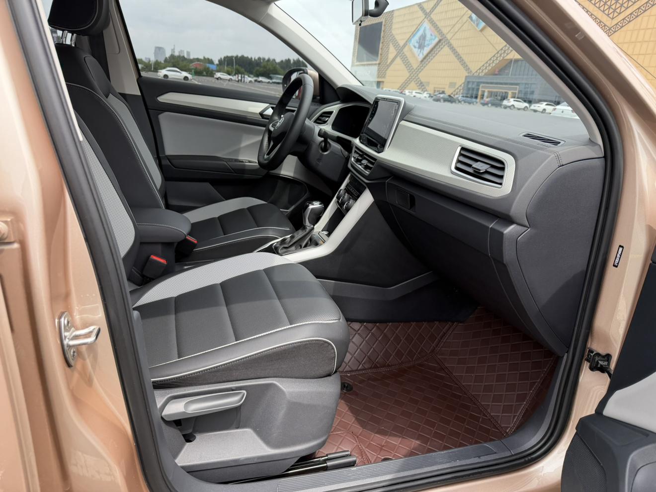 Volkswagen Tayron 2023, фото 15