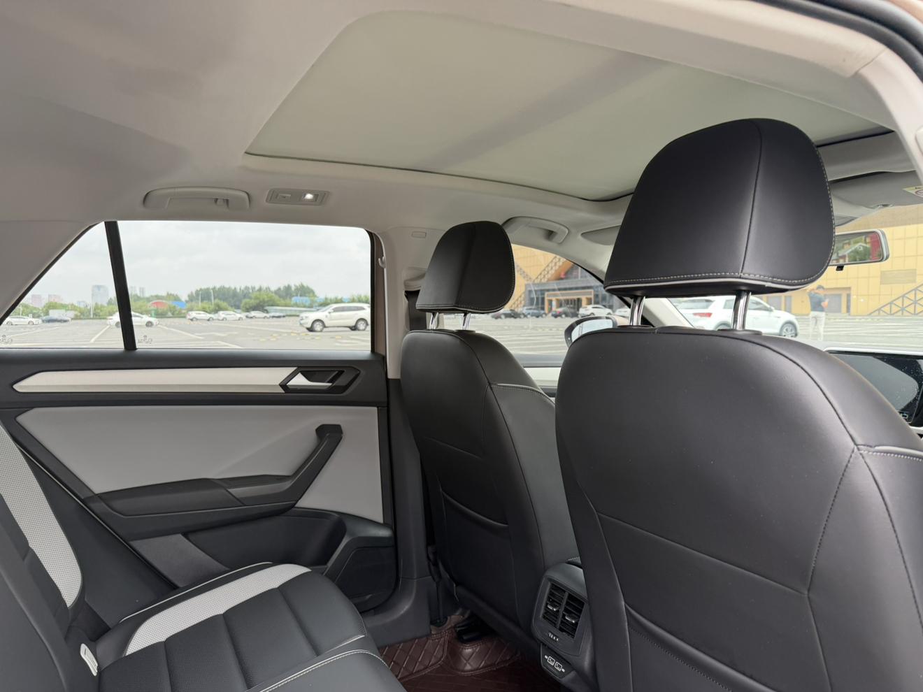 Volkswagen Tayron 2023, фото 17