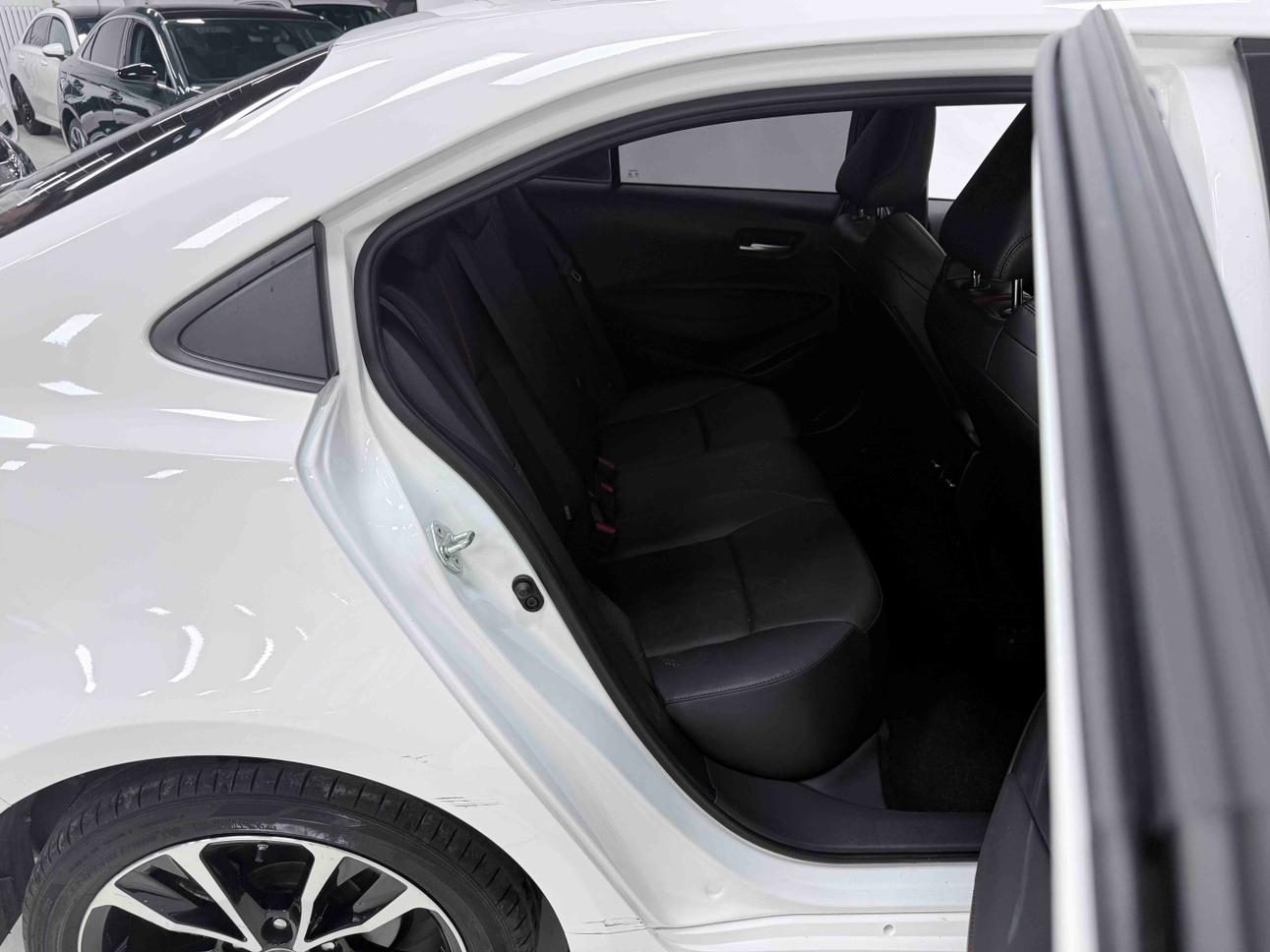 Toyota Corolla 2022, фото 11
