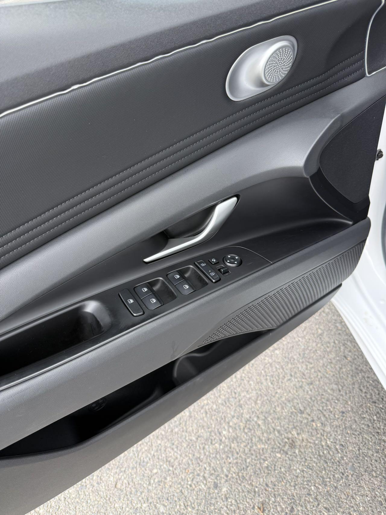 Hyundai Elantra 2022, фото 14