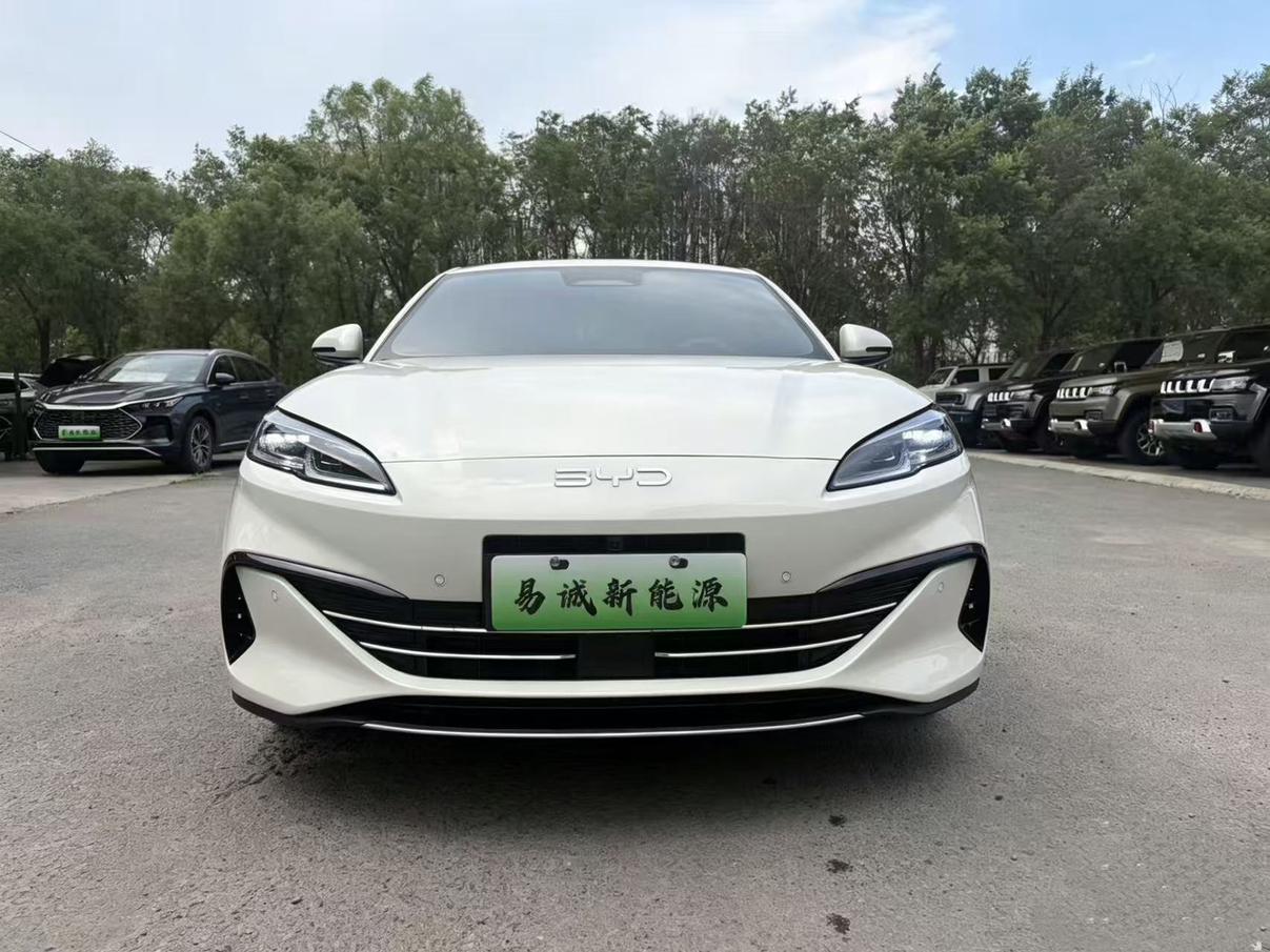 BYD Seal 2025, фото 2