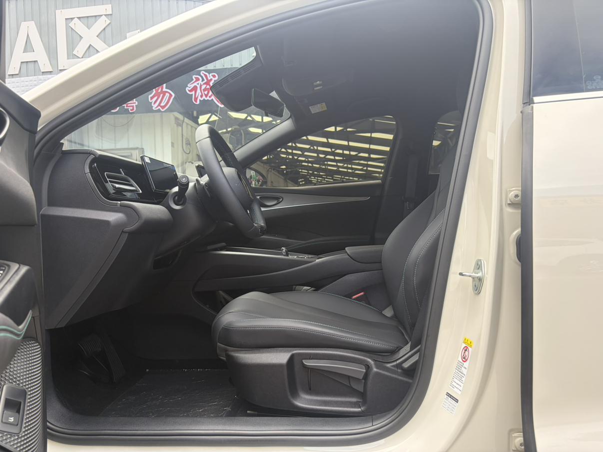 BYD Seal 2025, фото 4