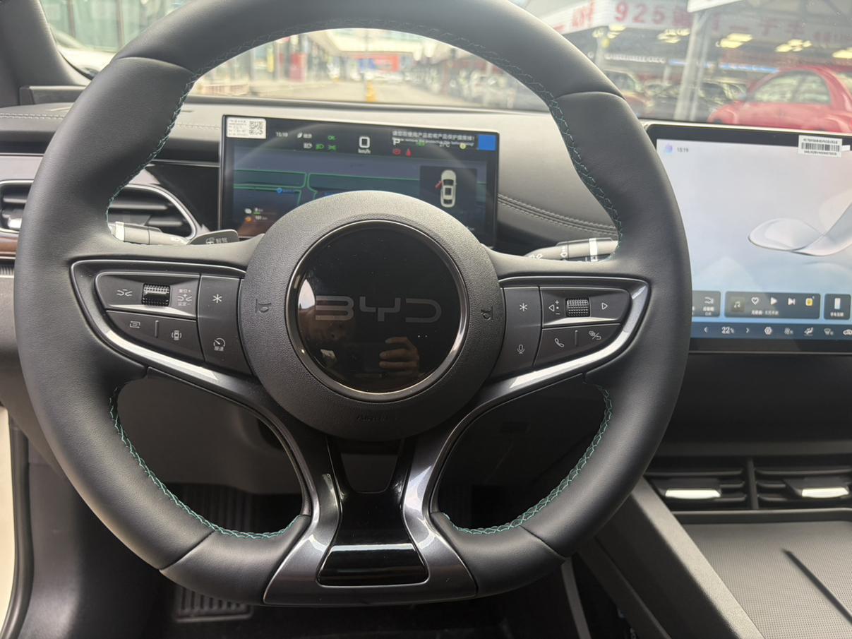 BYD Seal 2025, фото 10