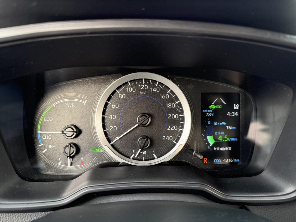 Toyota Corolla 2022, фото 15