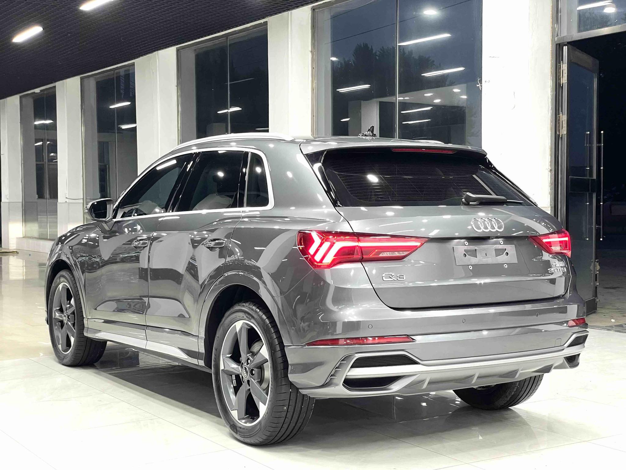 Audi Q3 2023, фото 4