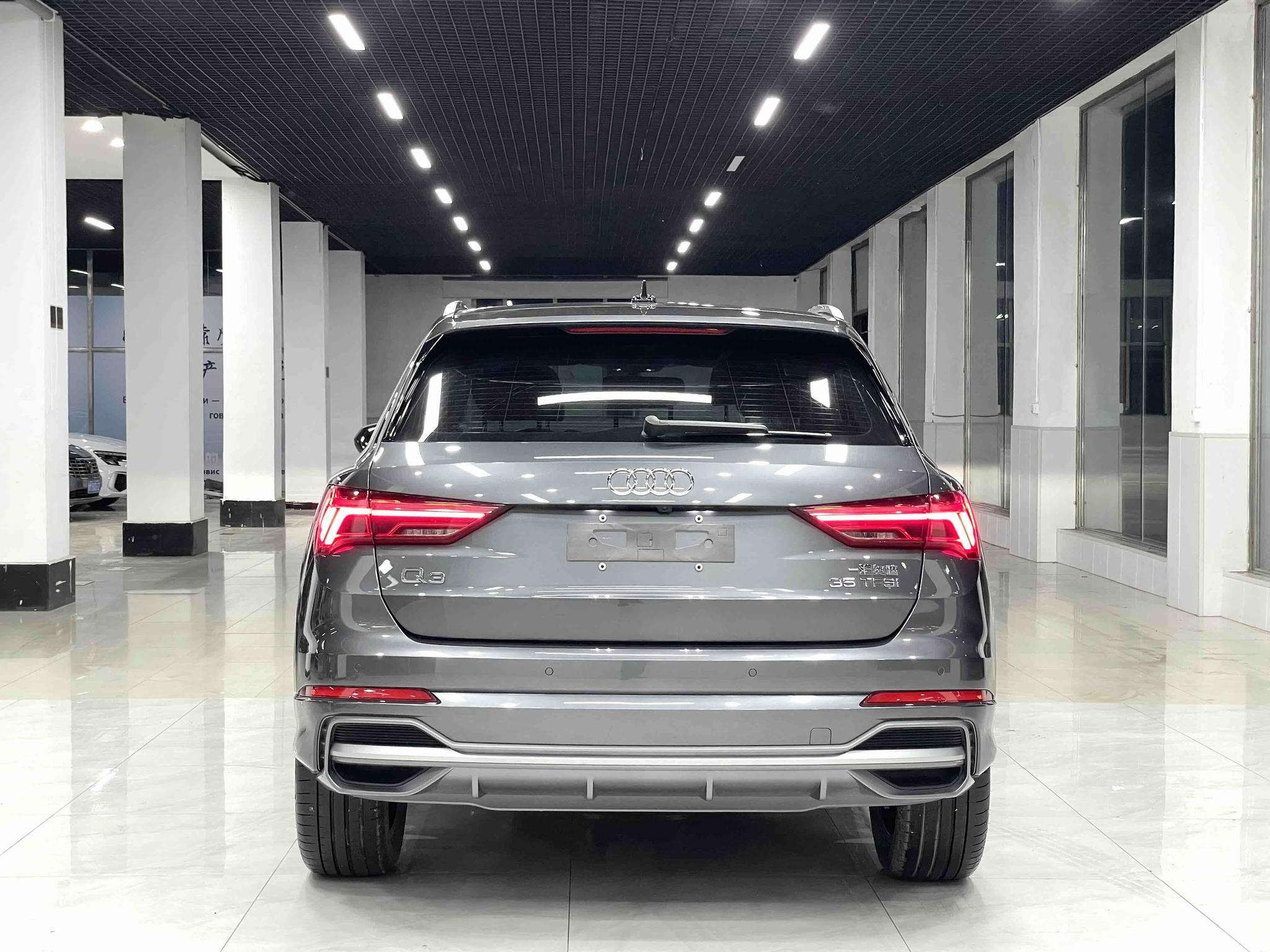 Audi Q3 2023, фото 5
