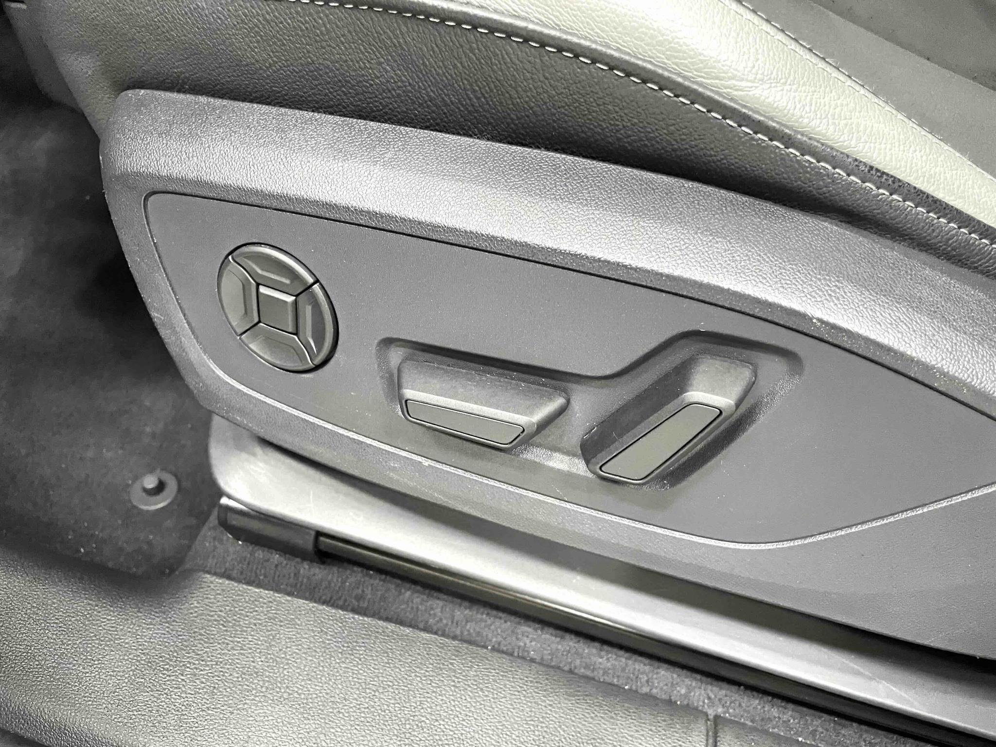 Audi Q3 2023, фото 11