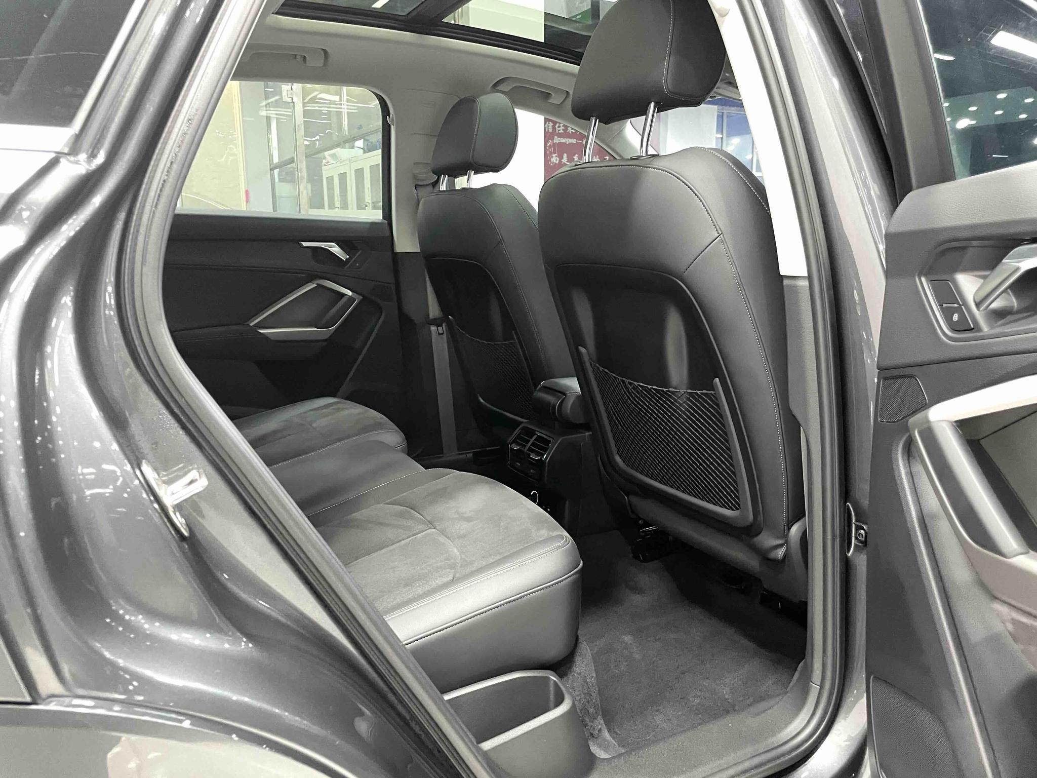 Audi Q3 2023, фото 13