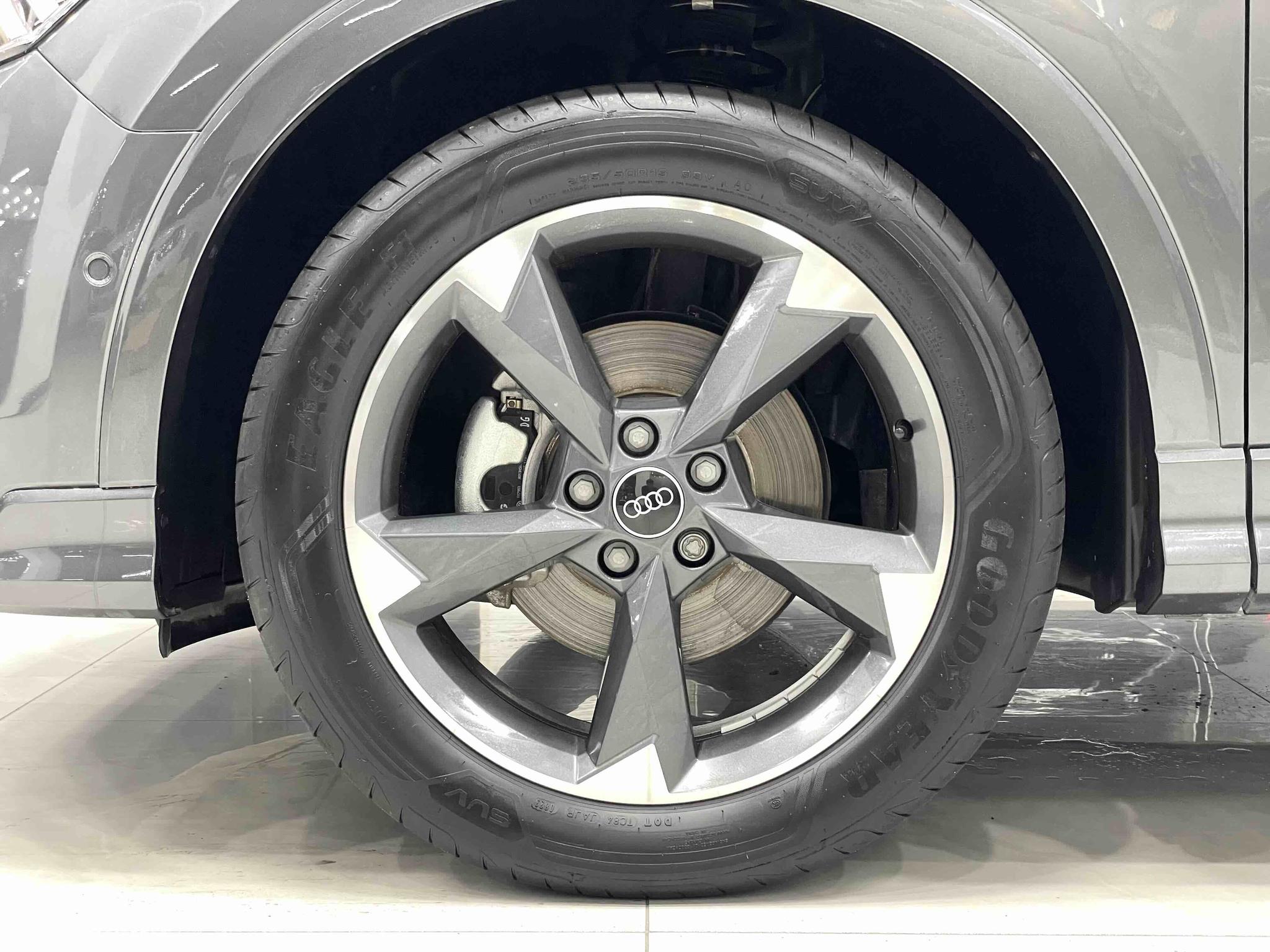 Audi Q3 2023, фото 16