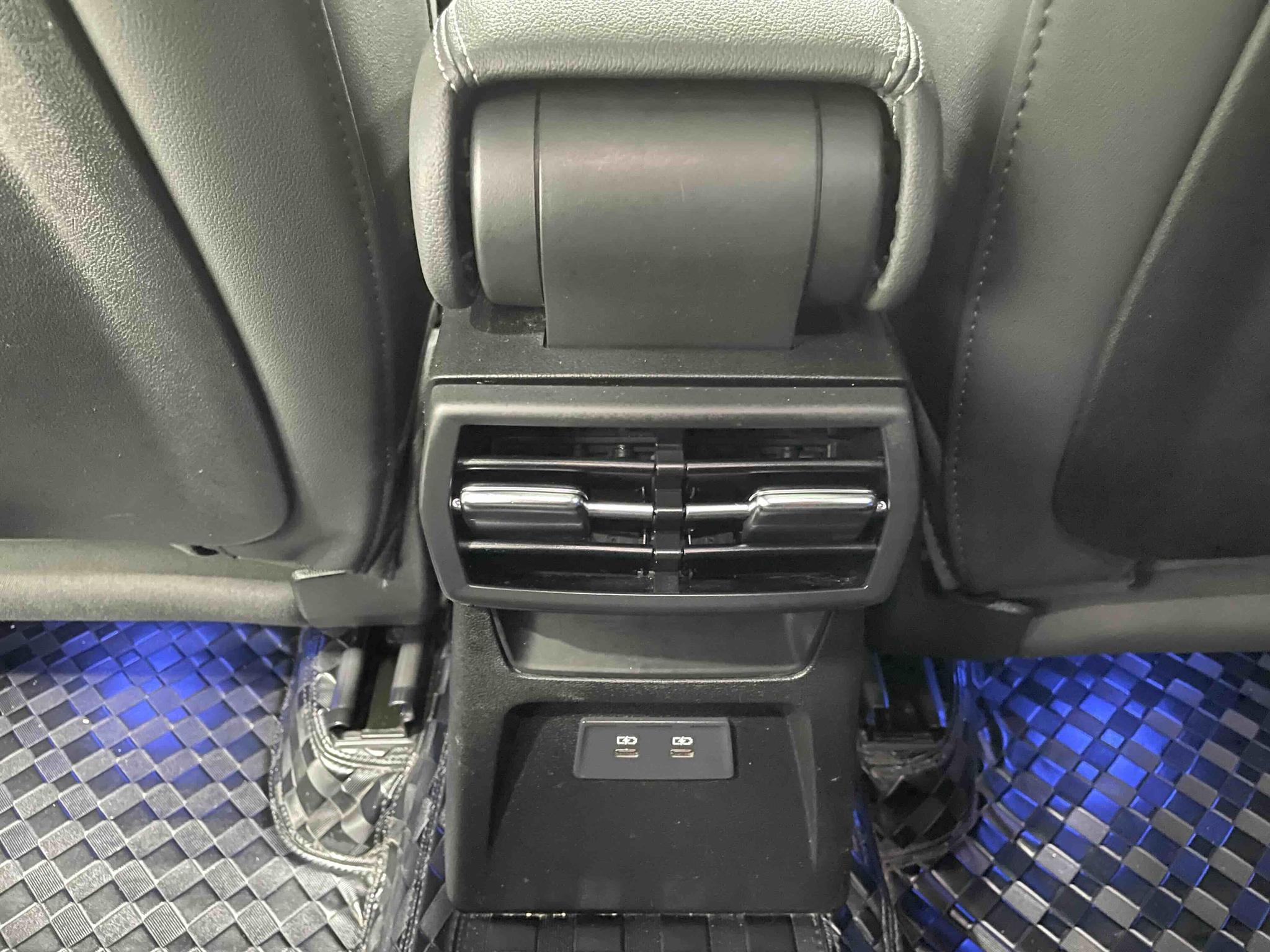 Audi A3 2023, фото 14