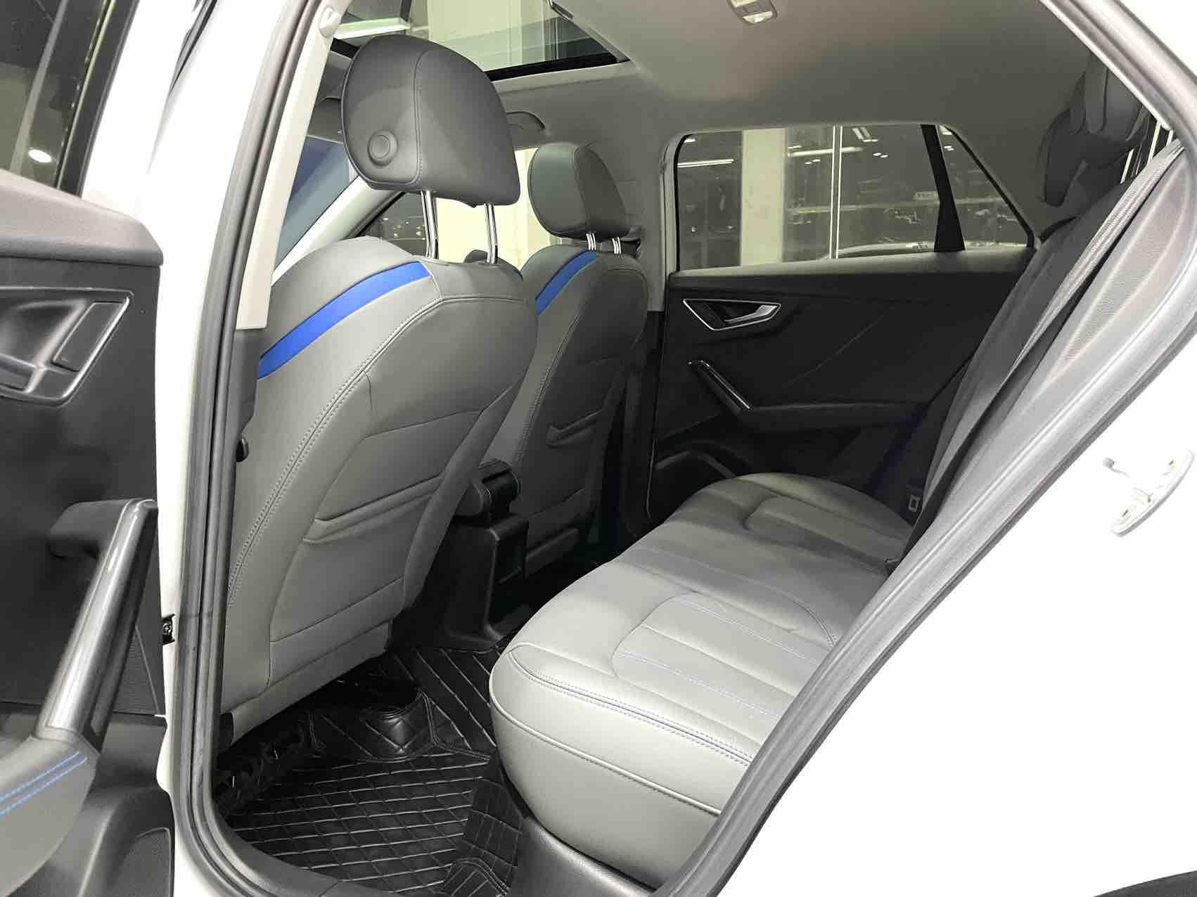 Audi Q2L 2022, фото 10