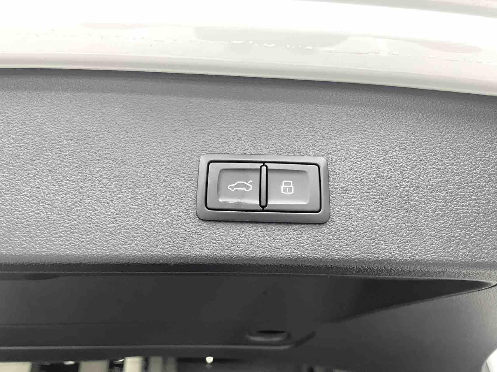 Audi Q2L 2022, фото 15