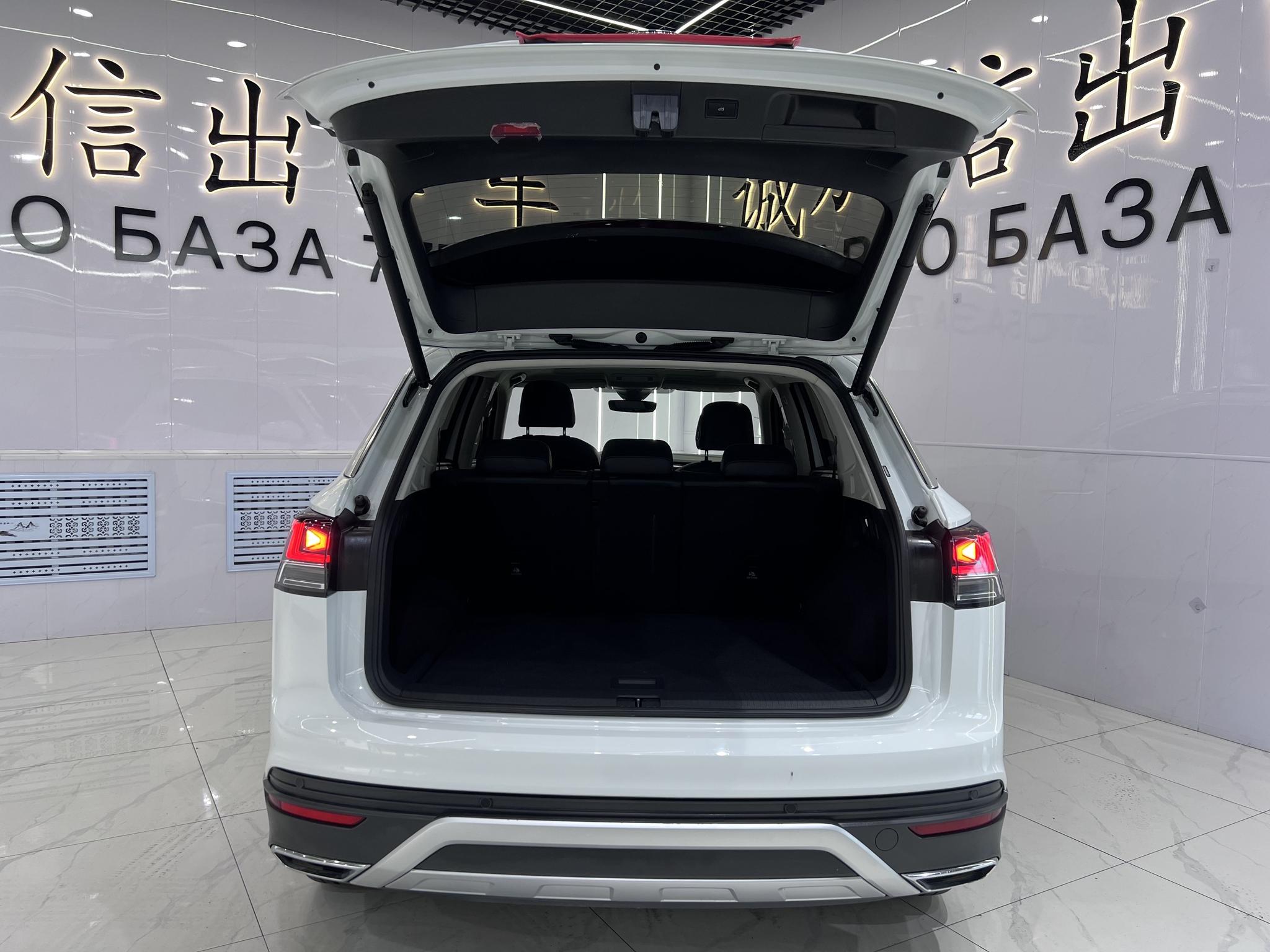 Volkswagen Tayron 2023, фото 17