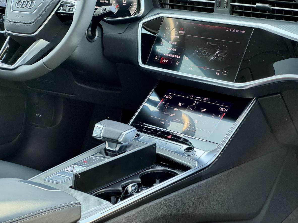 Audi A6L 2023, фото 10