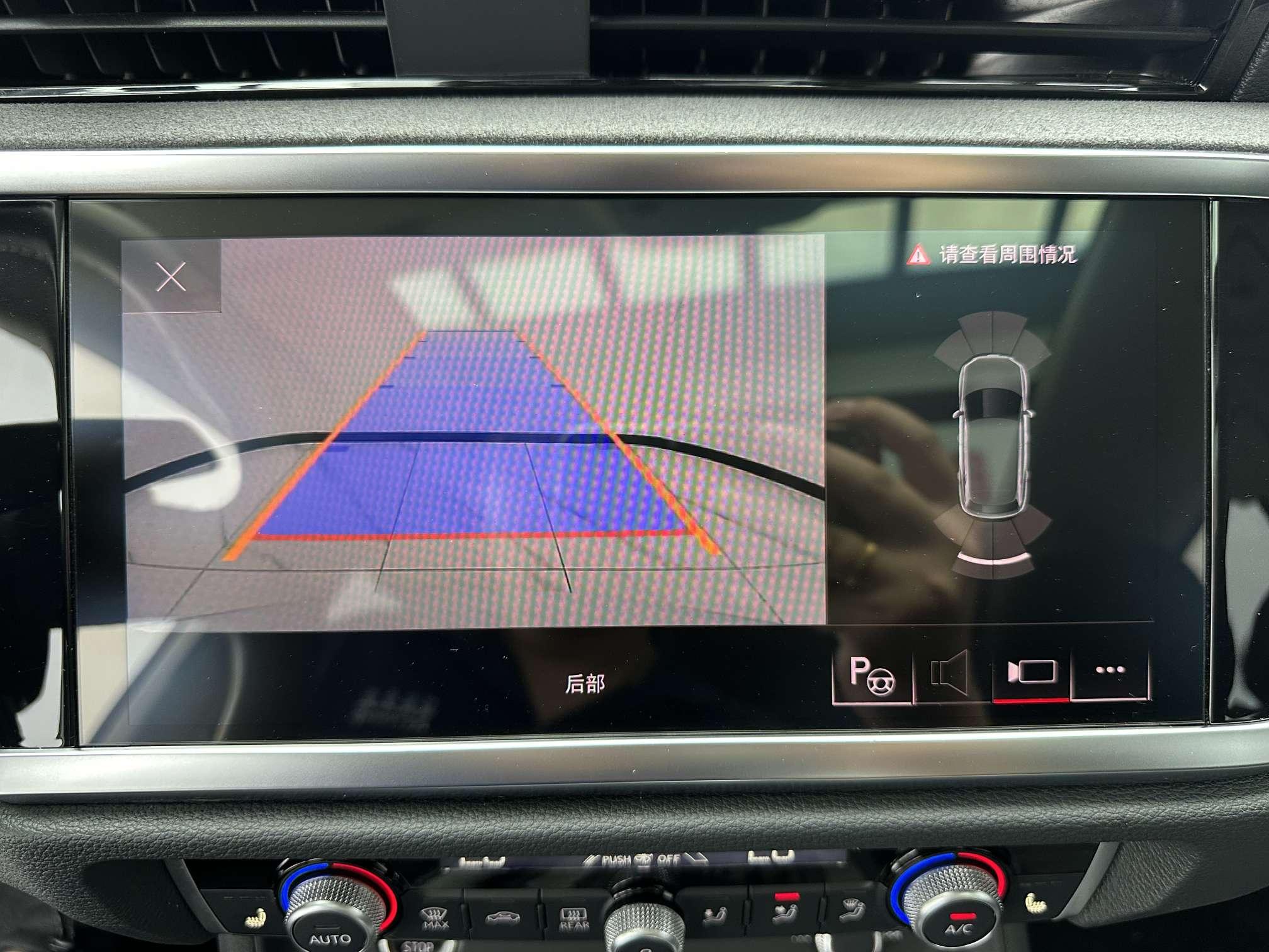 Audi Q3 2022, фото 16
