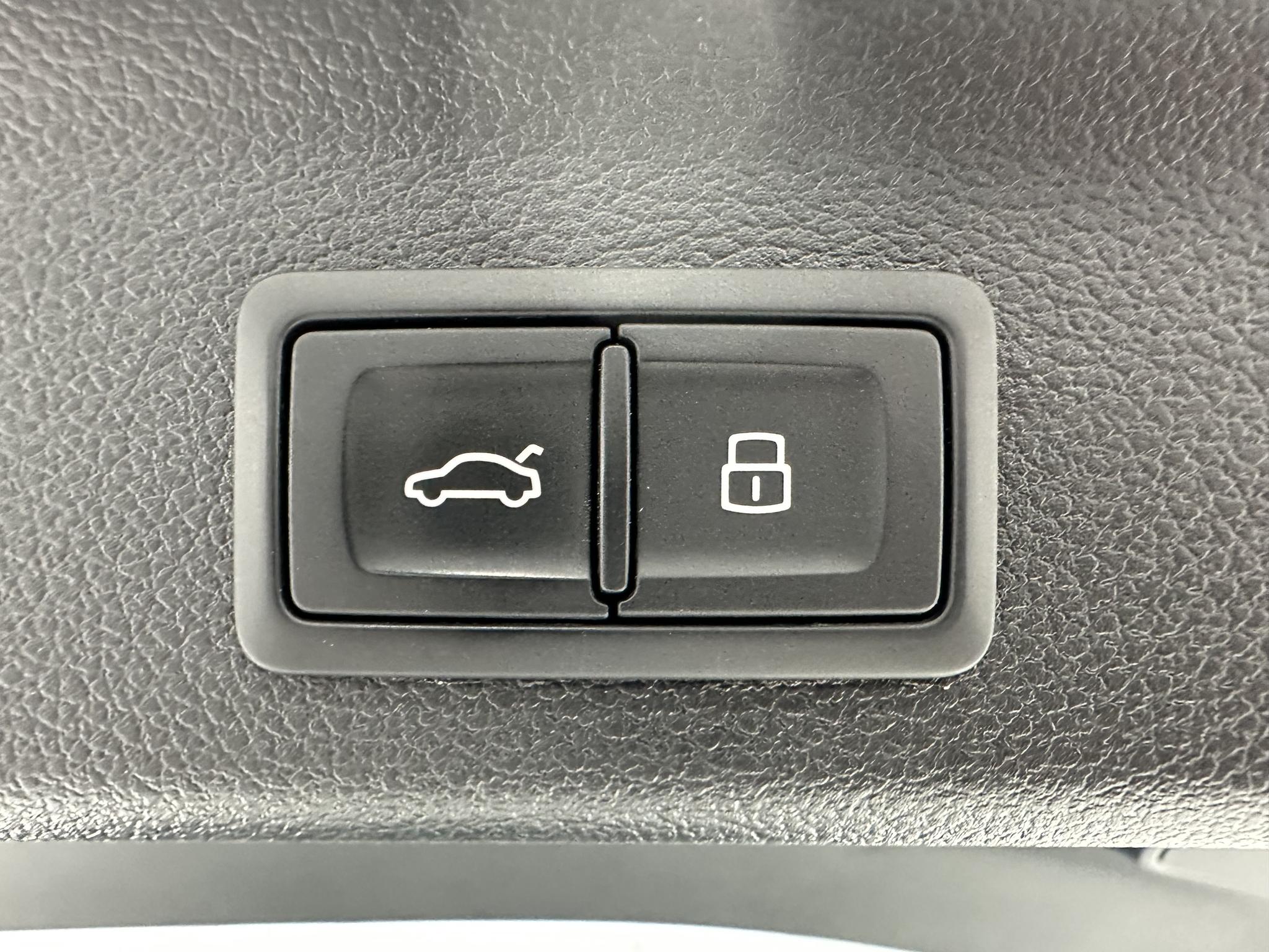 Audi Q3 2022, фото 17