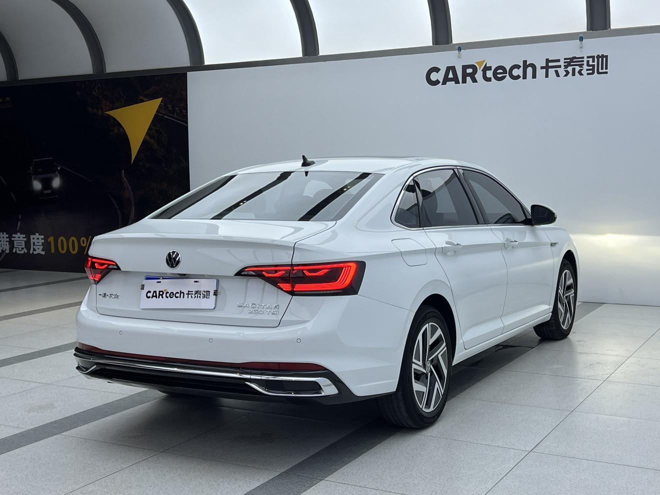 Volkswagen Jetta 2023, фото 5