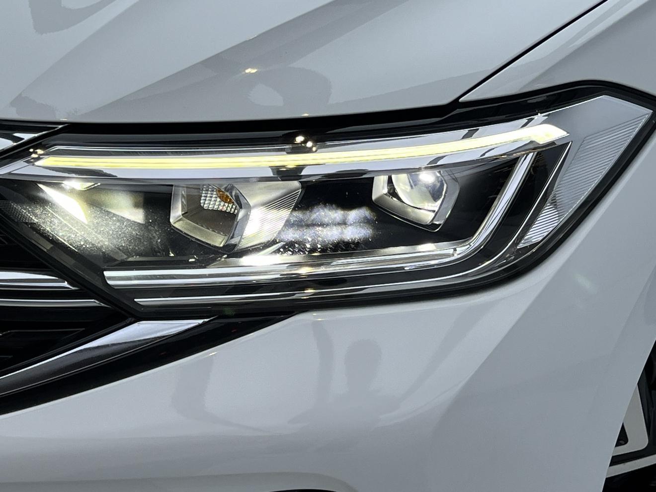 Volkswagen Jetta 2023, фото 6