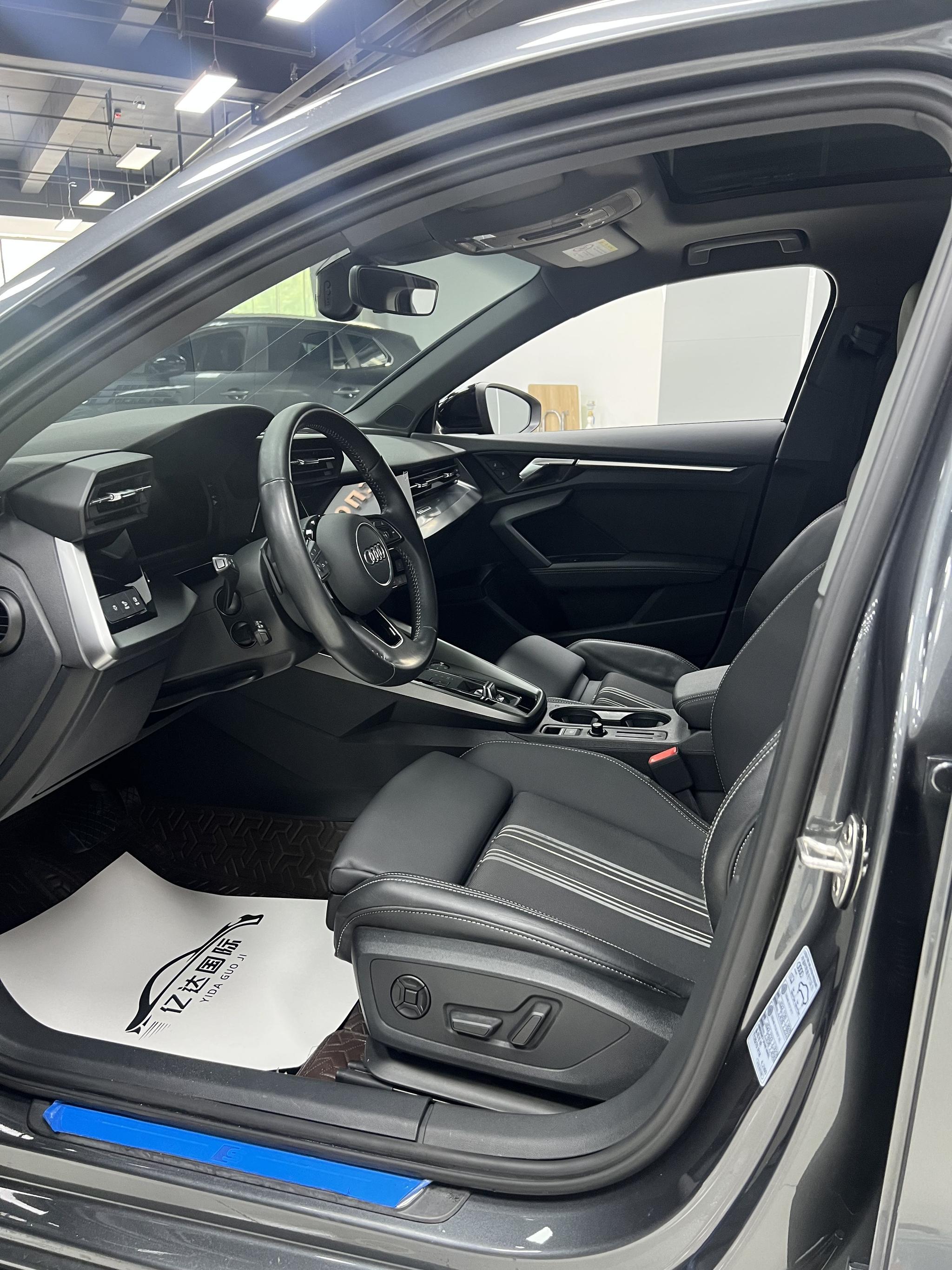 Audi A3 2022, фото 16