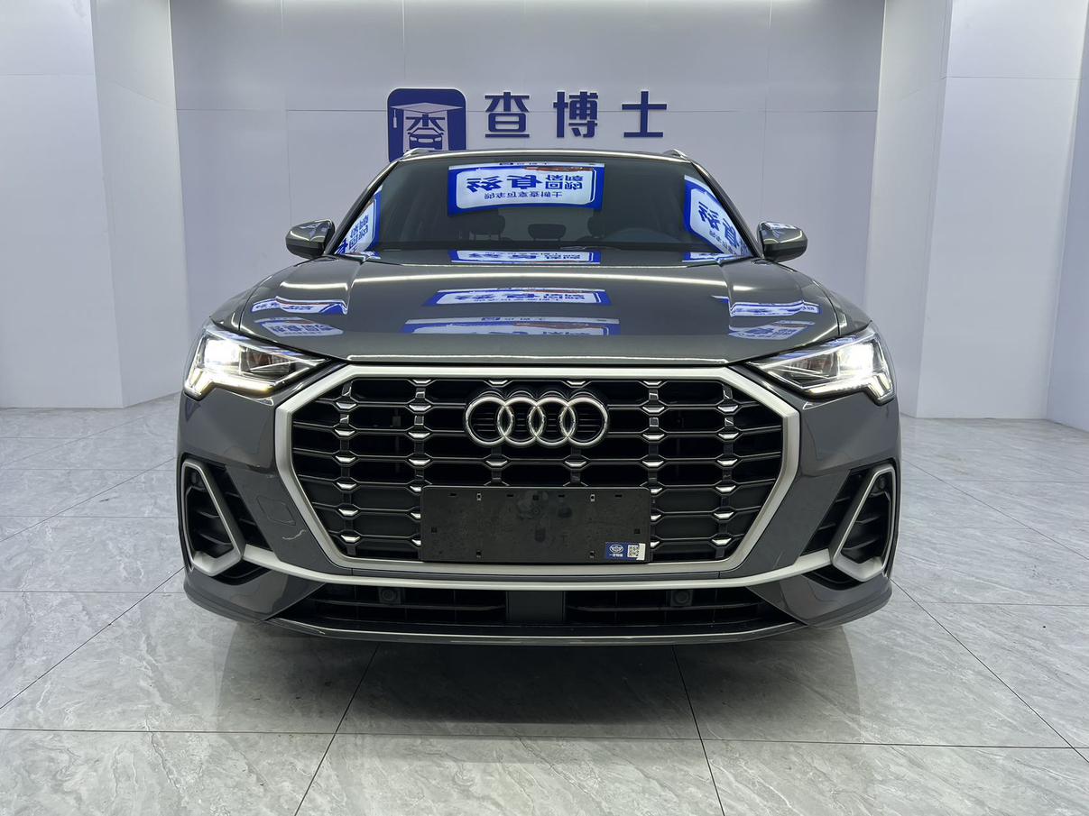 Audi Q3 2023, фото 2