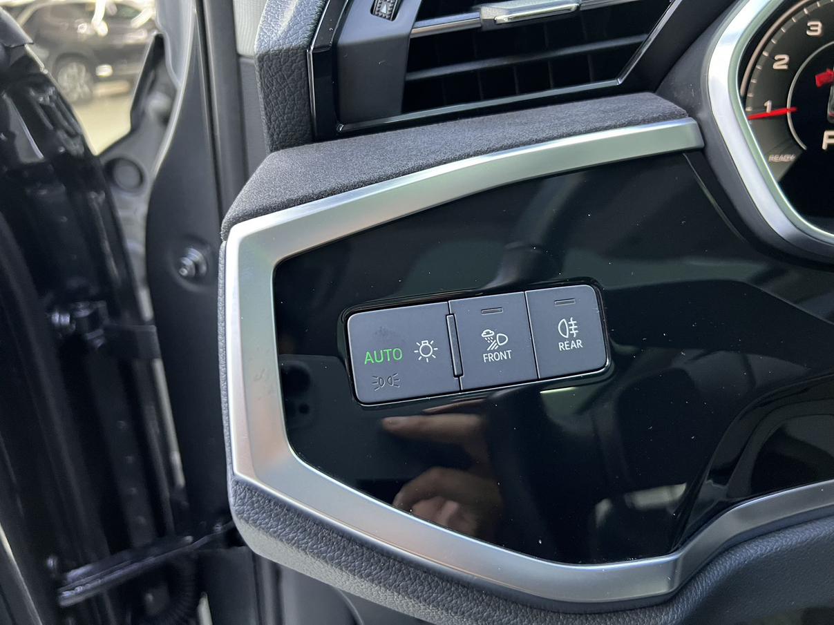 Audi Q3 2023, фото 5