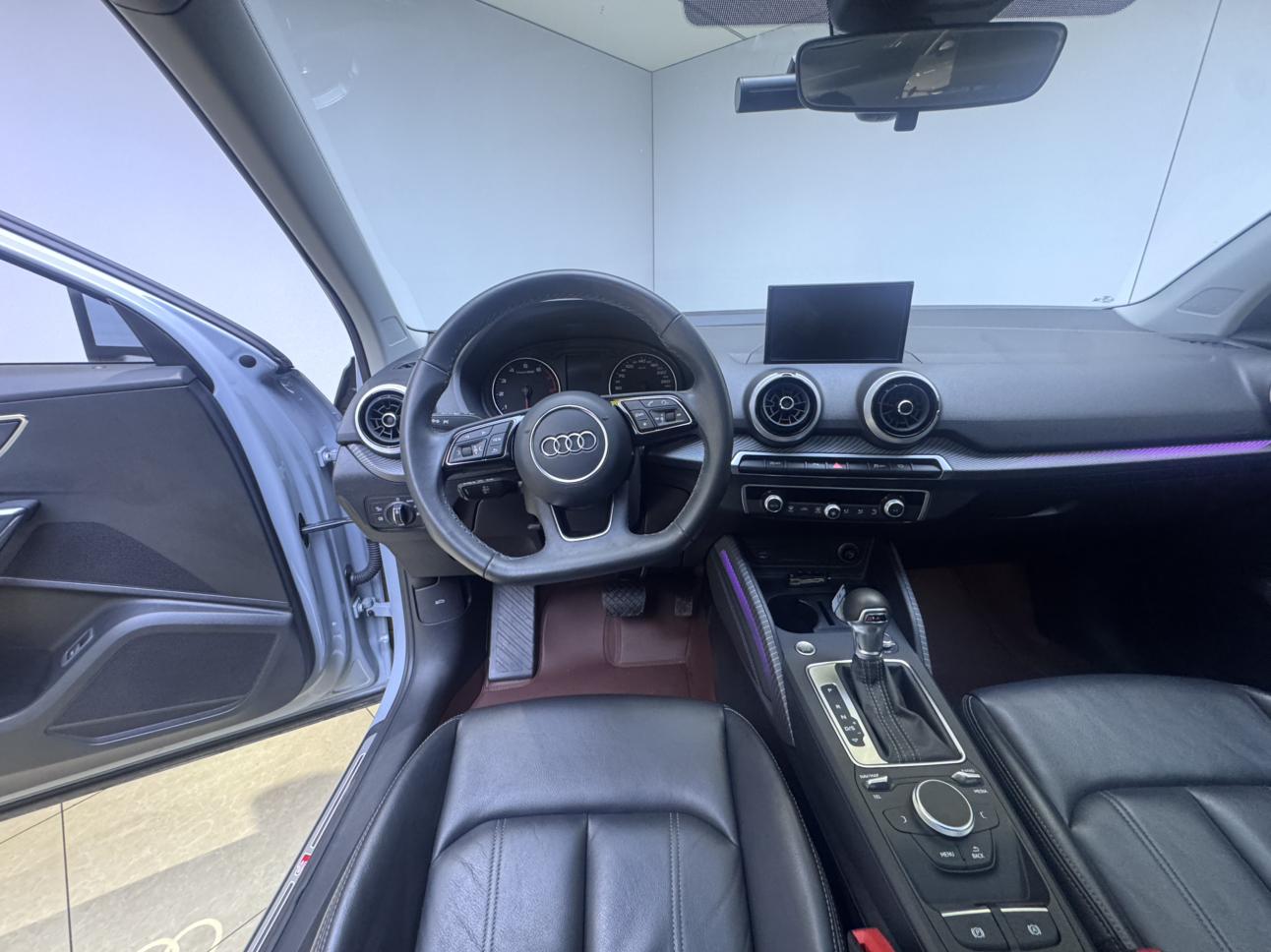 Audi Q2L 2022, фото 17
