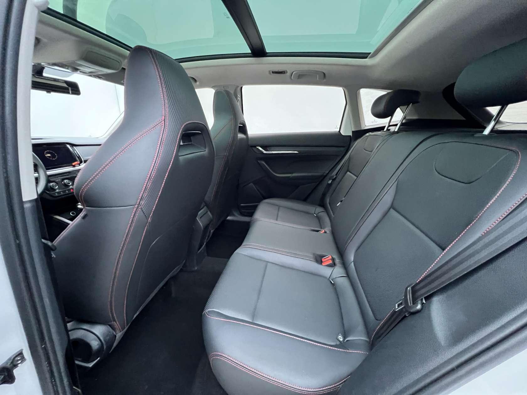 Skoda Kamik 2021, фото 13
