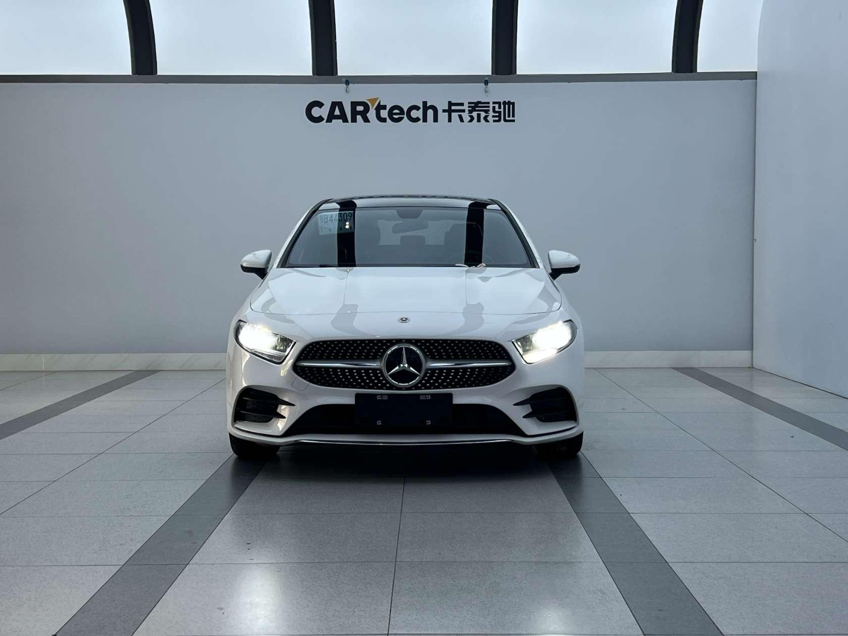 Mercedes-Benz A-Class 2022, фото 5