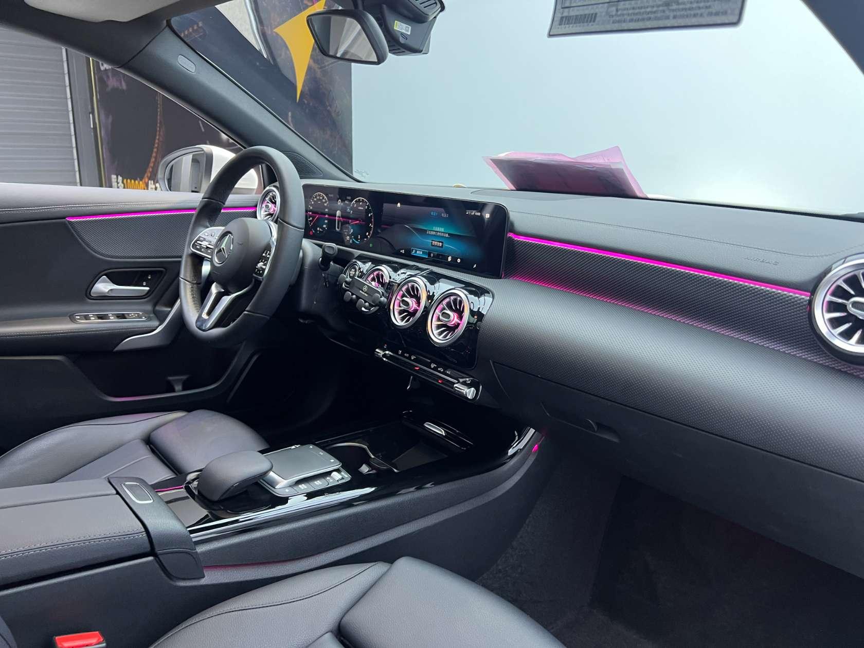 Mercedes-Benz A-Class 2022, фото 17